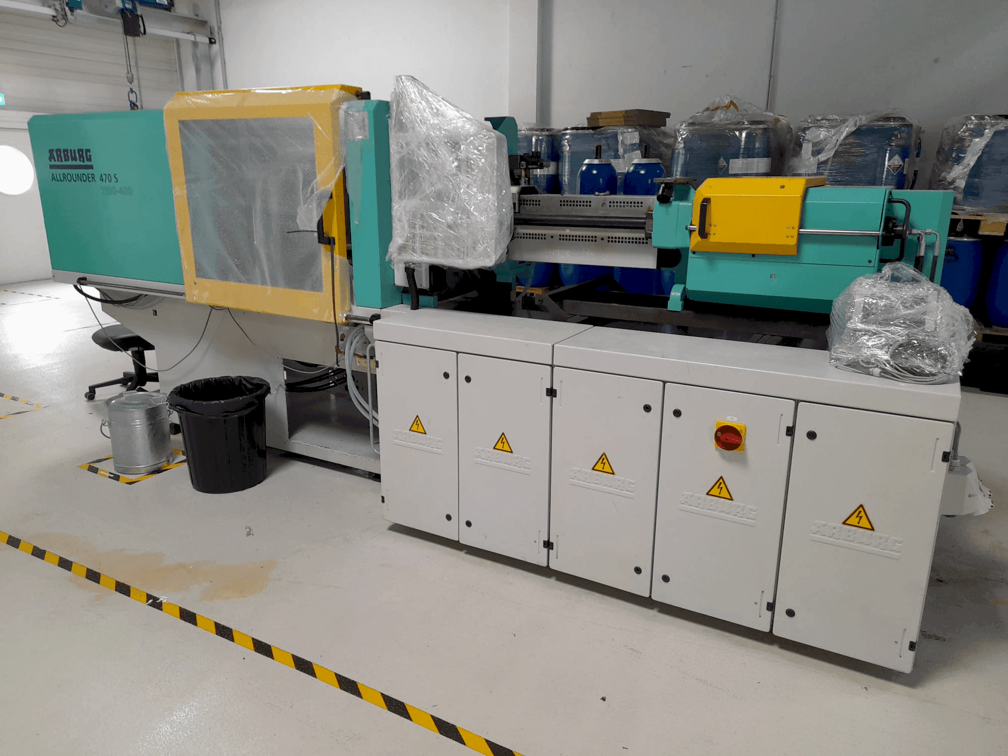 Arburg Allrounder 470S 1100-400 with Multilift handling (2010) Mašinos vaizdas iš priekio