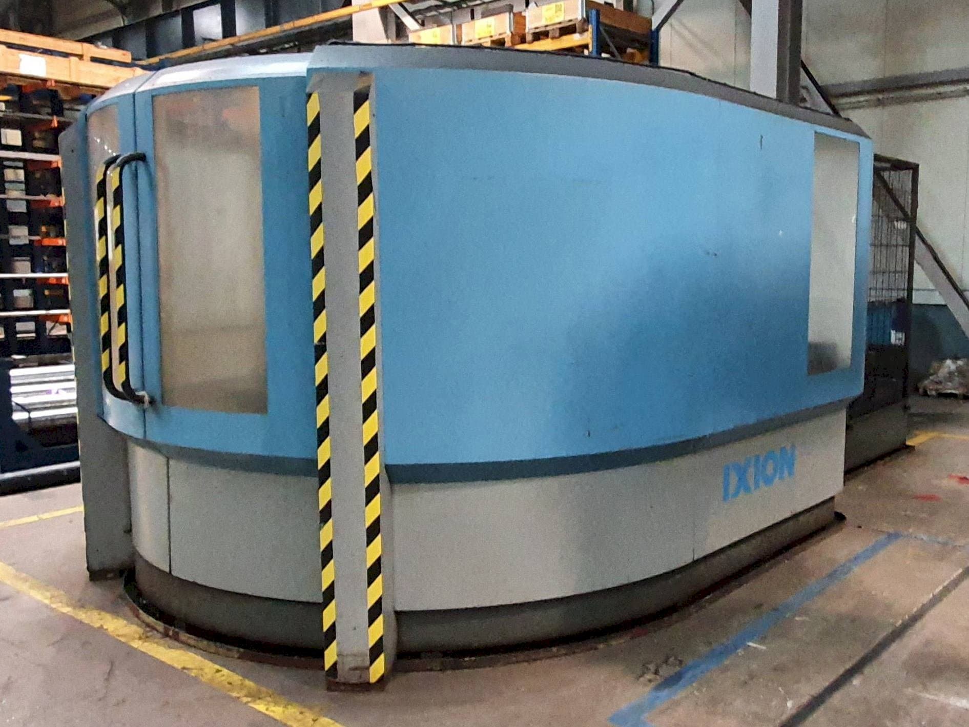 IXION TL1004 Mašinos vaizdas iš priekio