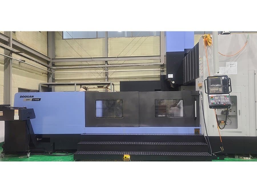 Doosan BM 2740M Mašinos vaizdas iš priekio