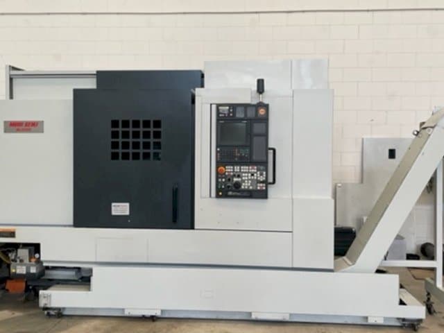 MORI SEIKI NL 3000Y/700 Mašinos vaizdas iš priekio