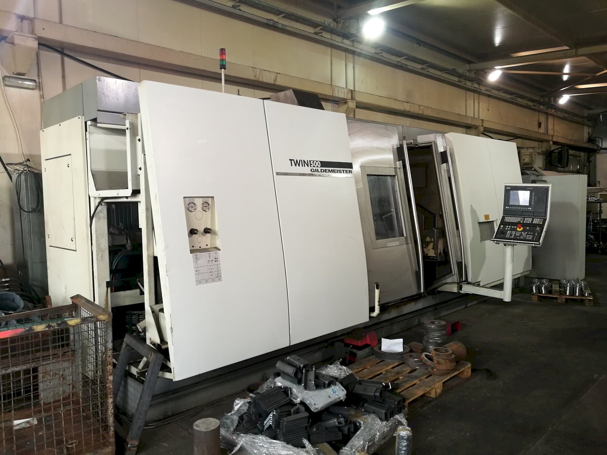 Gildemeister TWIN 500 Mašinos vaizdas iš priekio