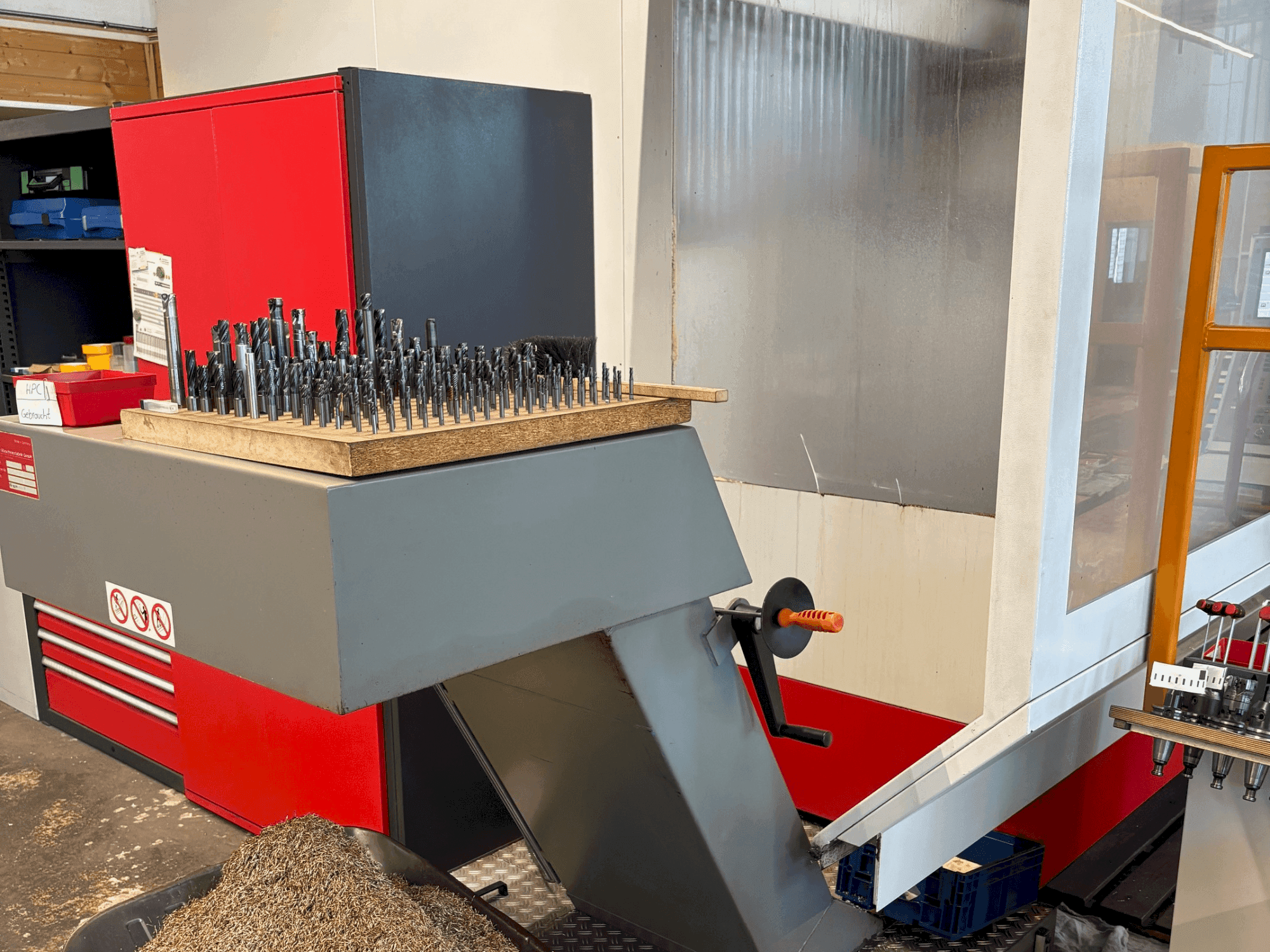 HERMLE U1130 Mašinos vaizdas iš priekio