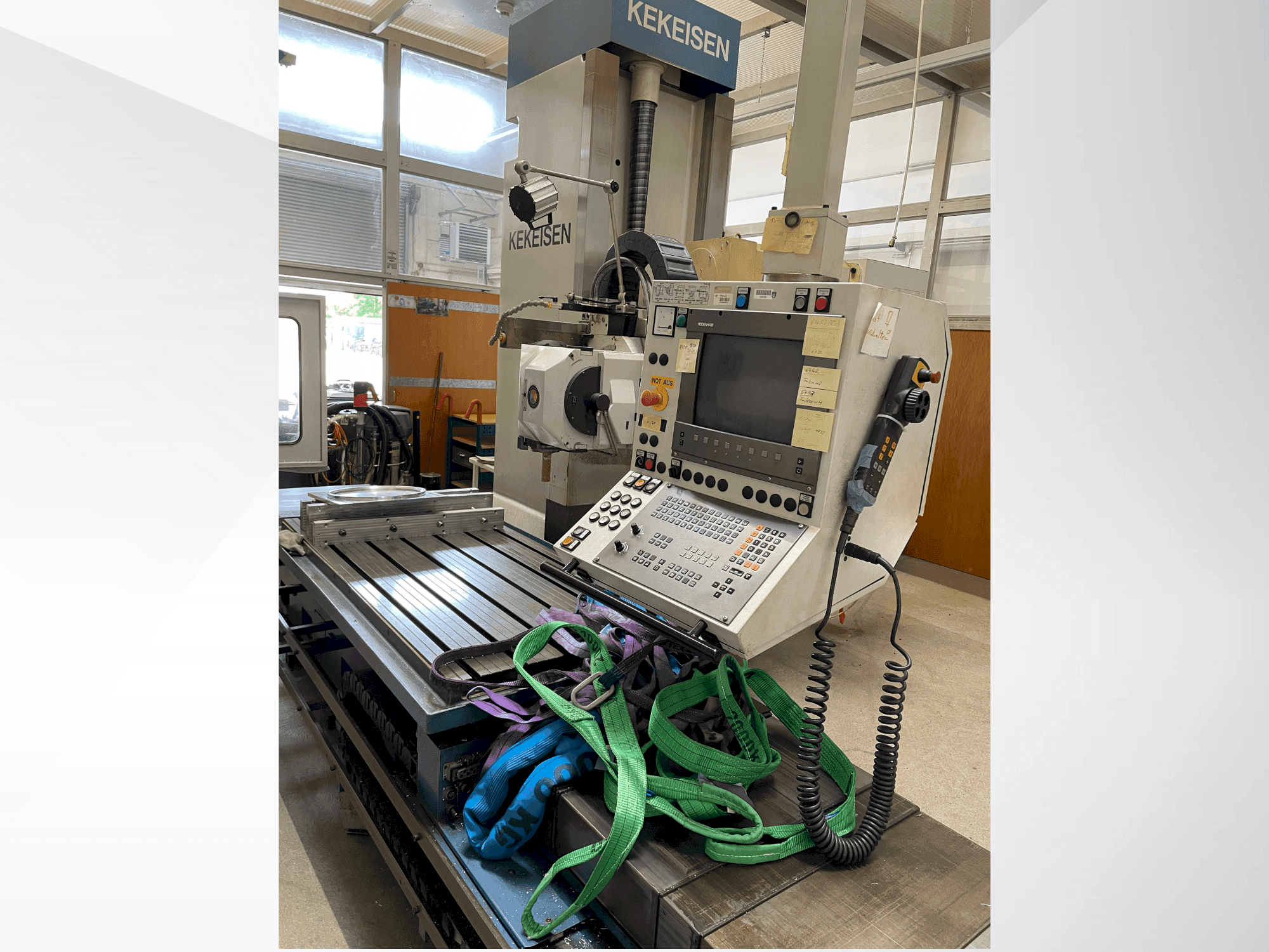 Kekeisen  UBF 1600/15 Mašinos vaizdas iš priekio