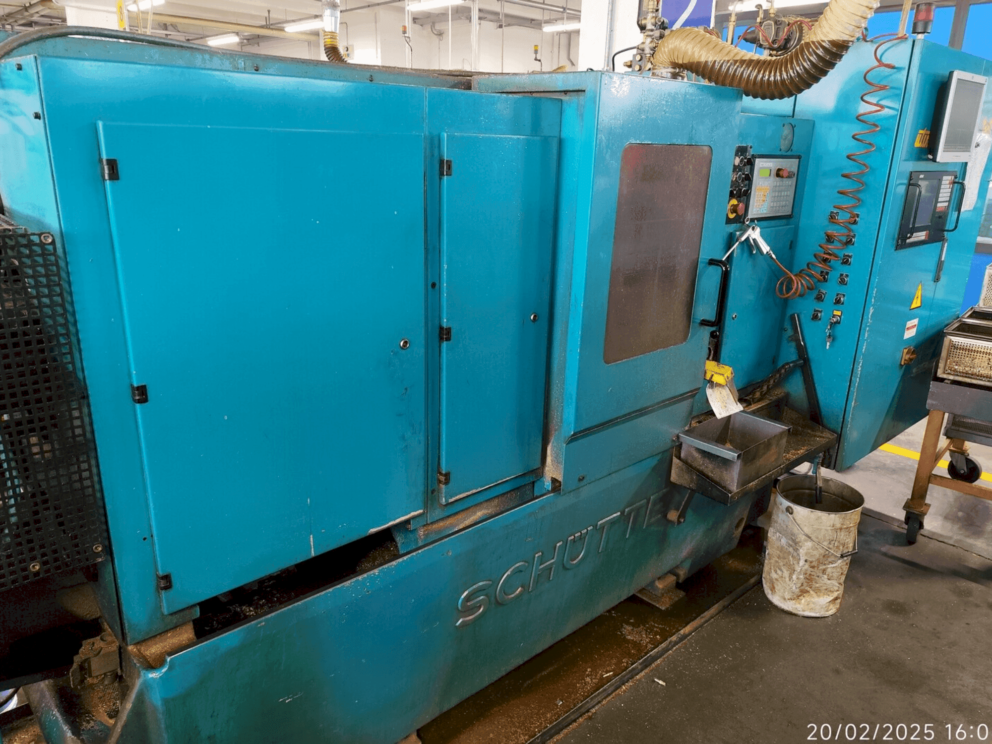 Schütte  SE16 Mašinos vaizdas iš priekio