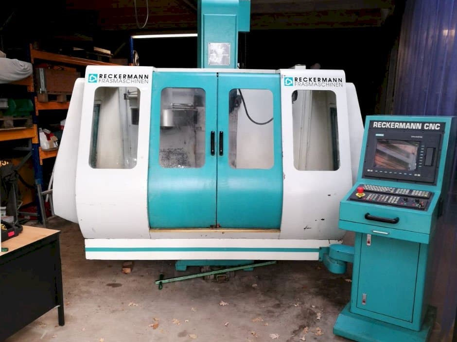 RECKERMANN VMC 850 Mašinos vaizdas iš priekio