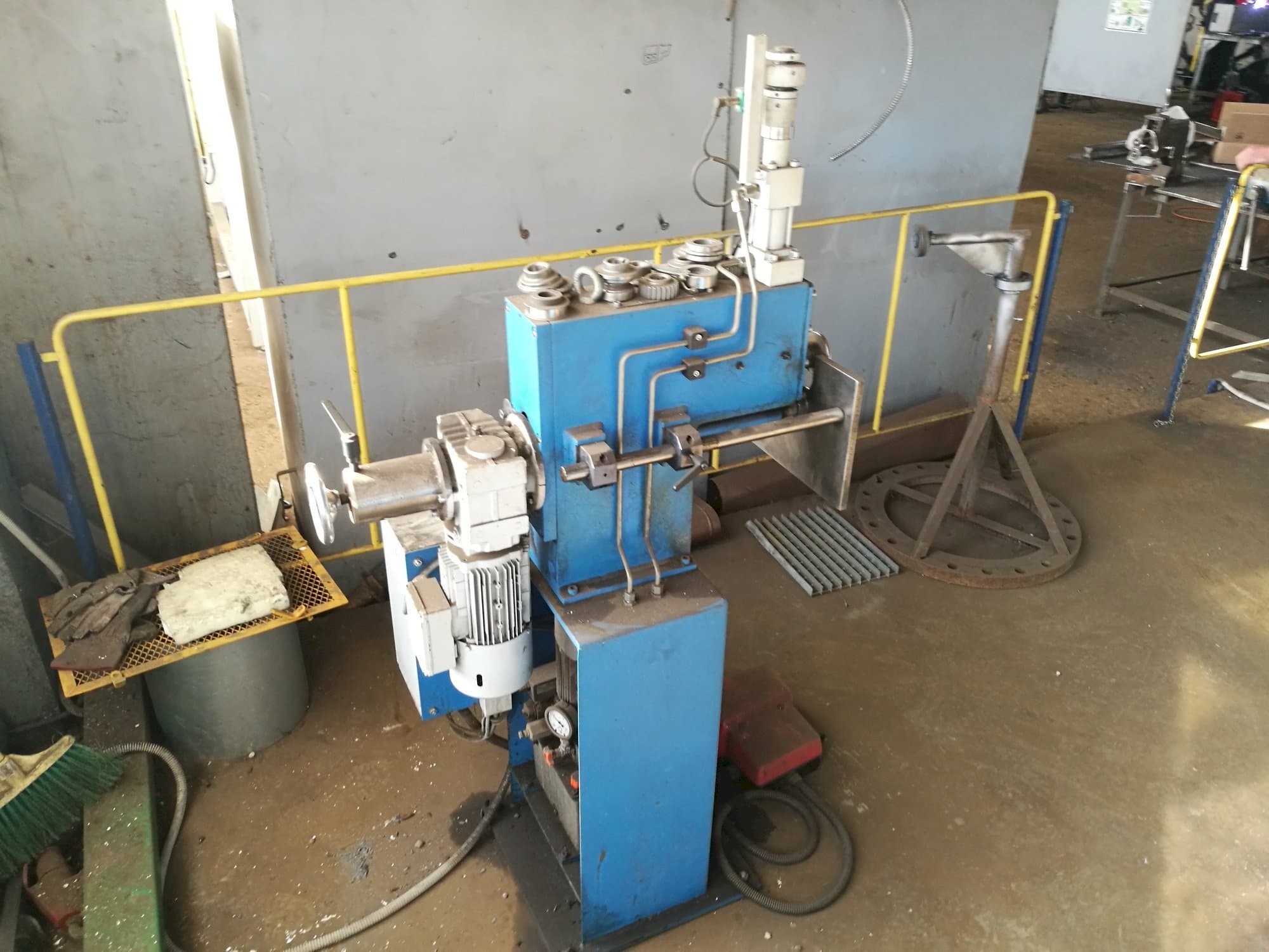 SPIRO SME 63 Mašinos vaizdas iš priekio