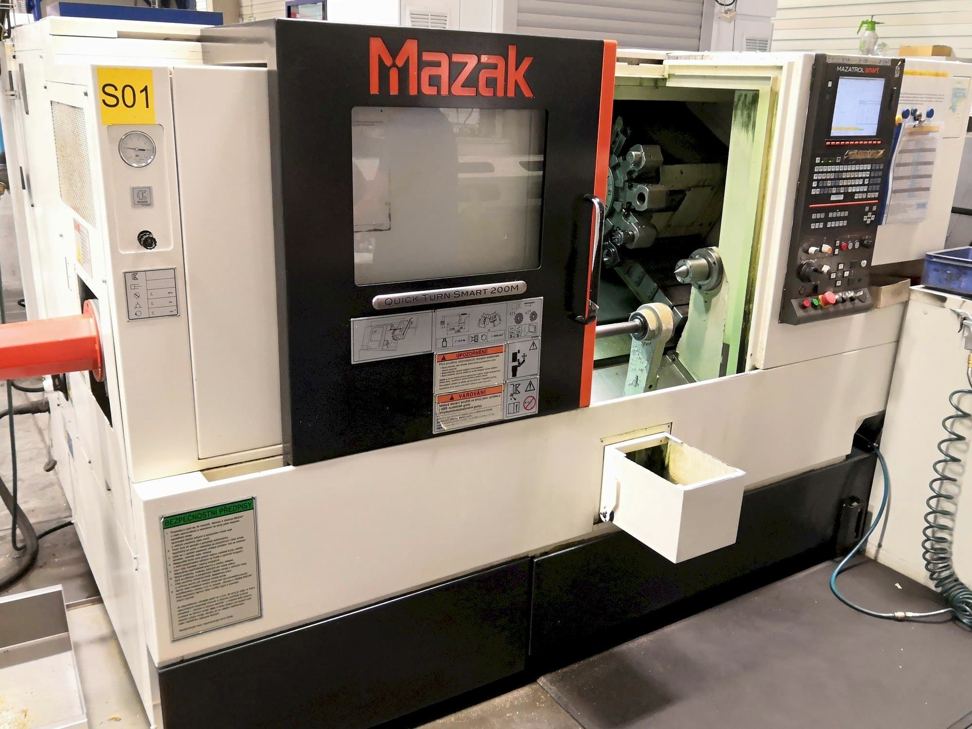 Mazak Quick Turn Smart 200M Mašinos vaizdas iš priekio