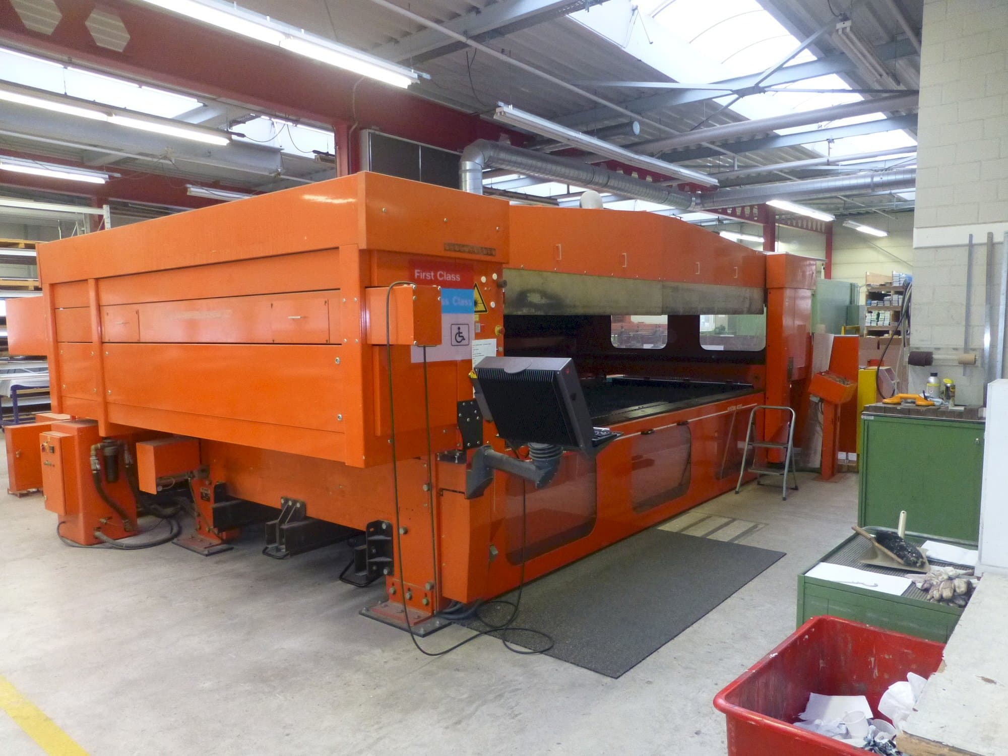 Bystronic BYSTAR 4020 Mašinos vaizdas iš priekio