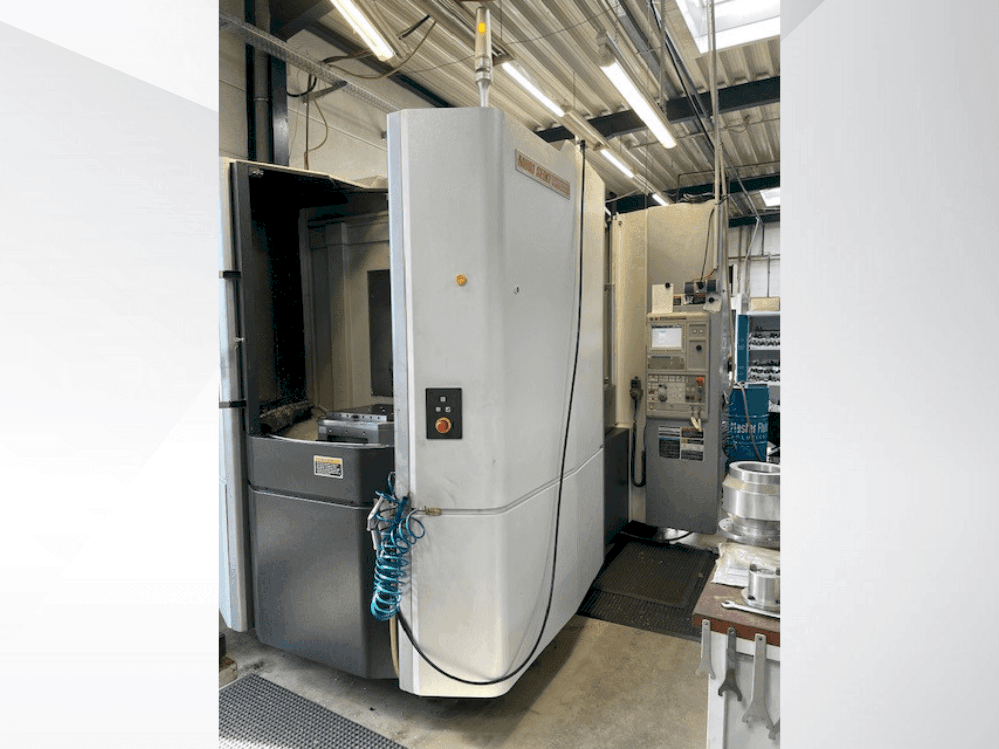 MORI SEIKI NHX5 000 Mašinos vaizdas iš priekio