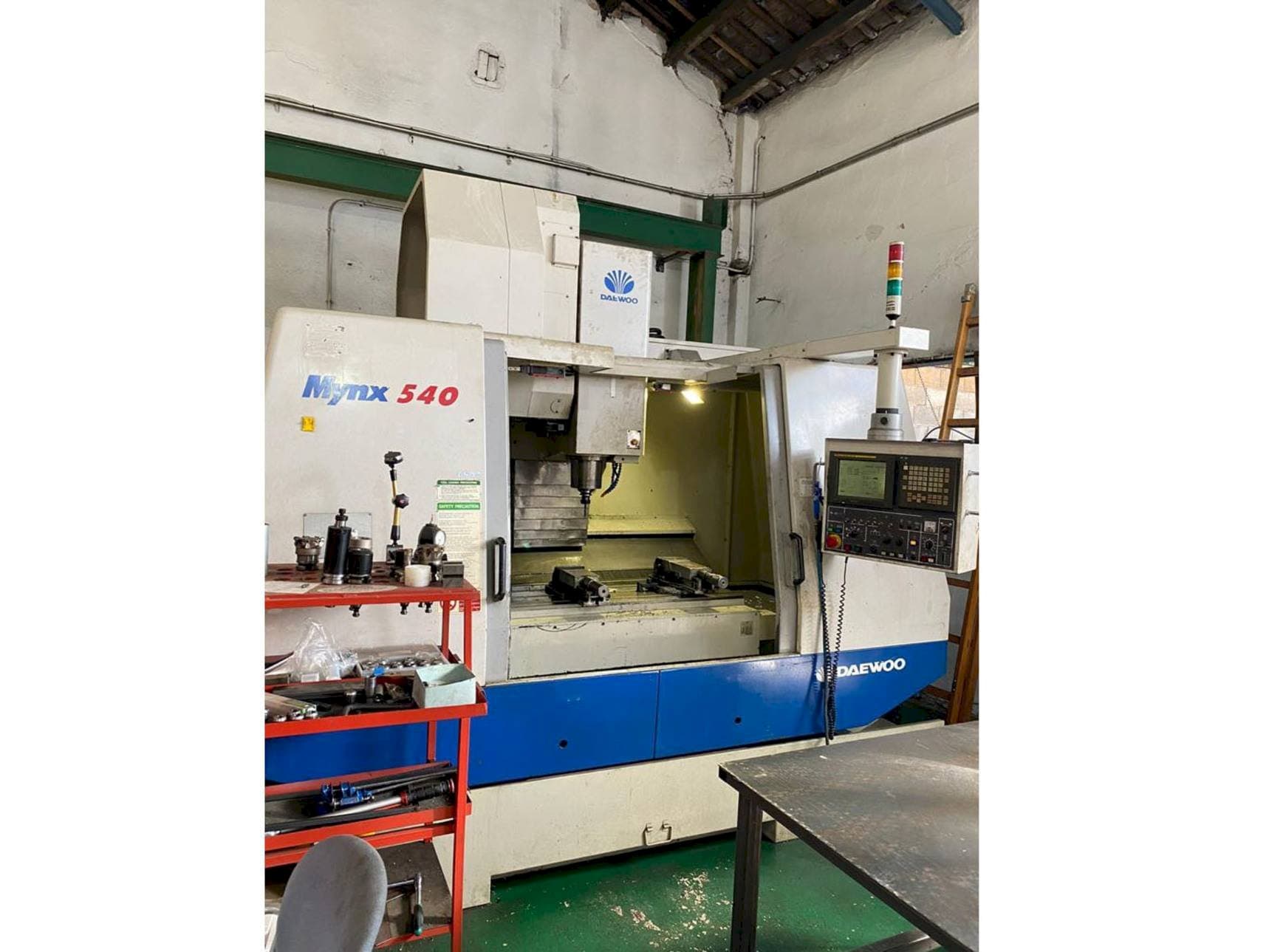 DAEWOO Mynx 540 Mašinos vaizdas iš priekio