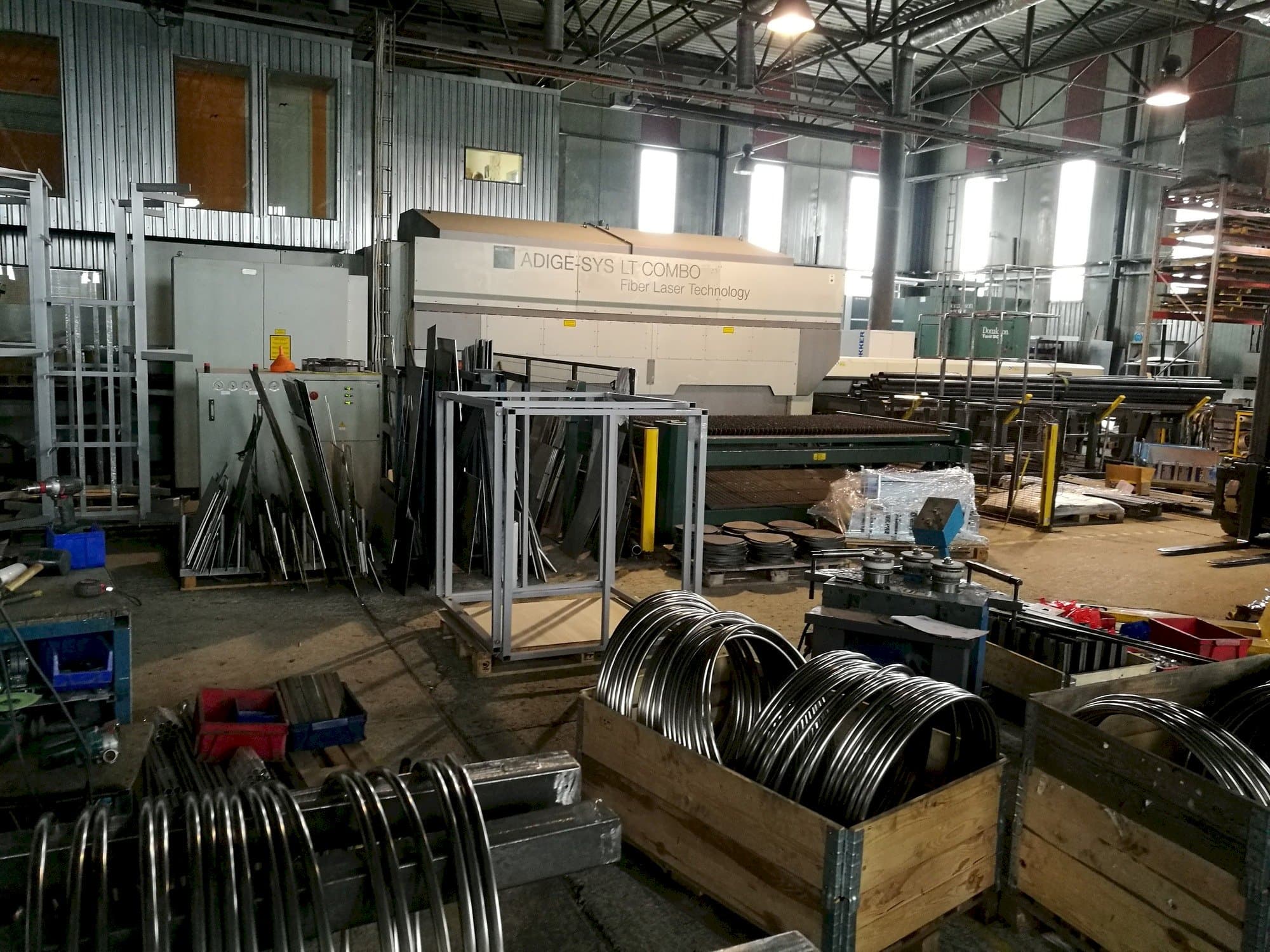 BLM ADIGE-SYS LT Mašinos vaizdas iš priekio