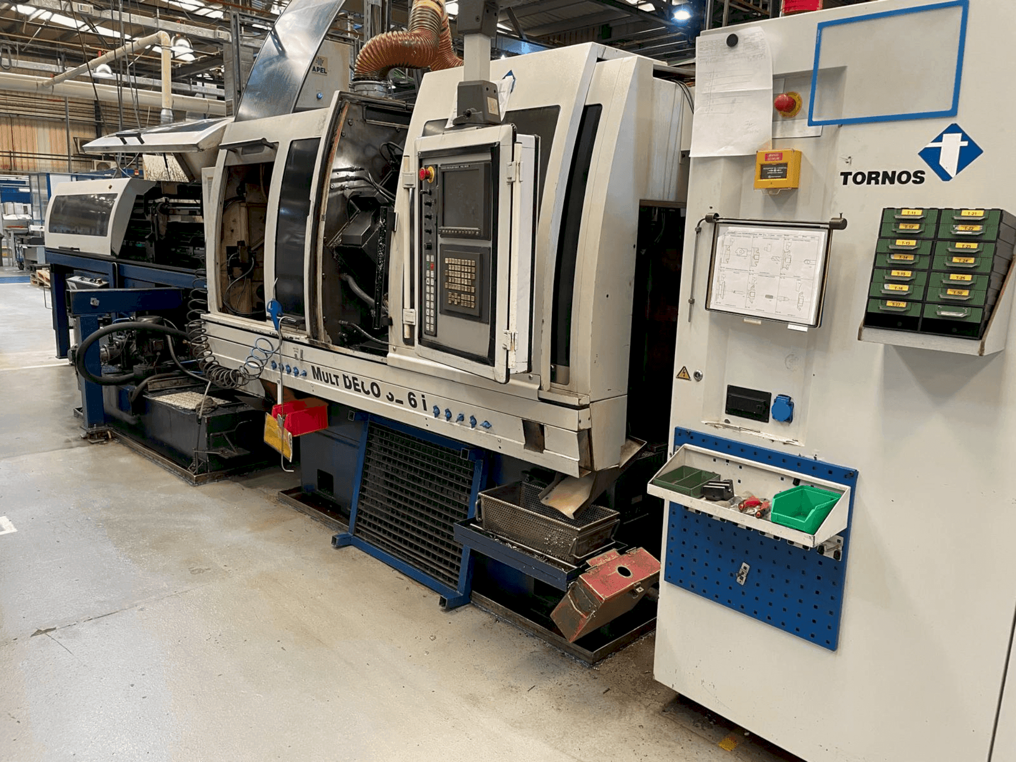TORNOS MultiDeco 32/6i Mašinos vaizdas iš priekio