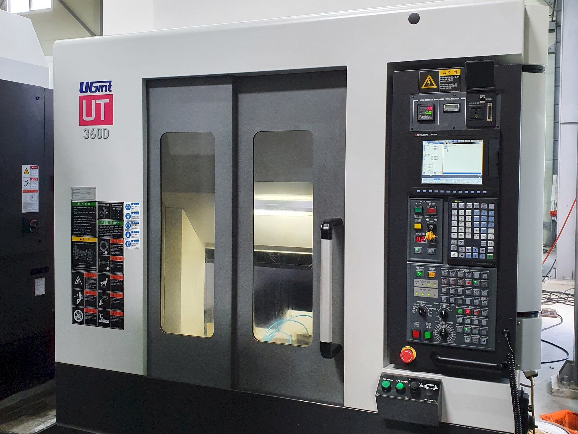 UGINT UT360D Mašinos vaizdas iš priekio