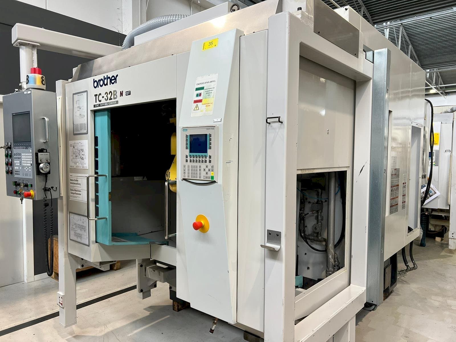 Brother TC-32BN QT Mašinos vaizdas iš priekio