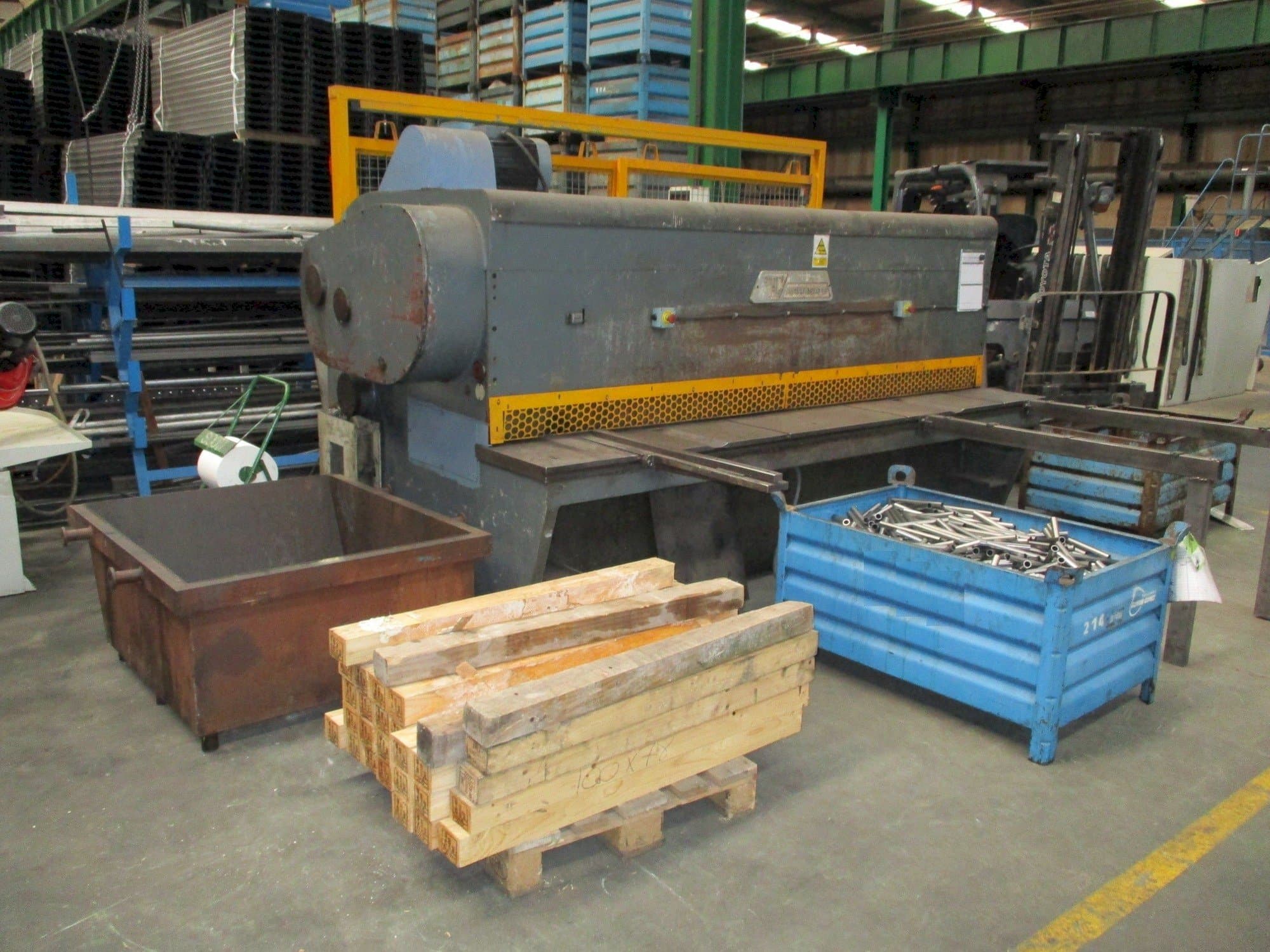 Taci AC-10/30 Mašinos vaizdas iš priekio