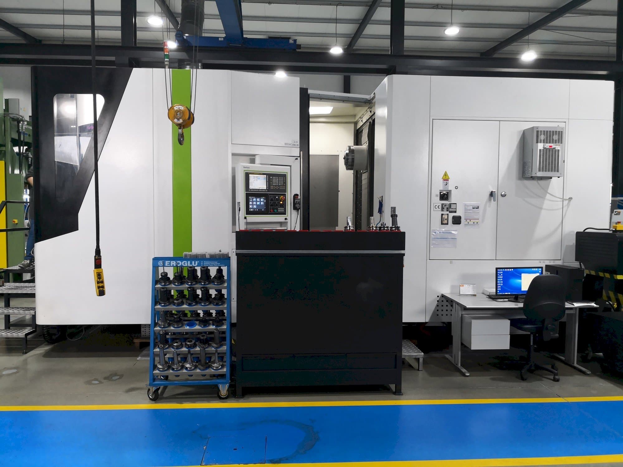 Hartford HMC-10 Mašinos vaizdas iš priekio