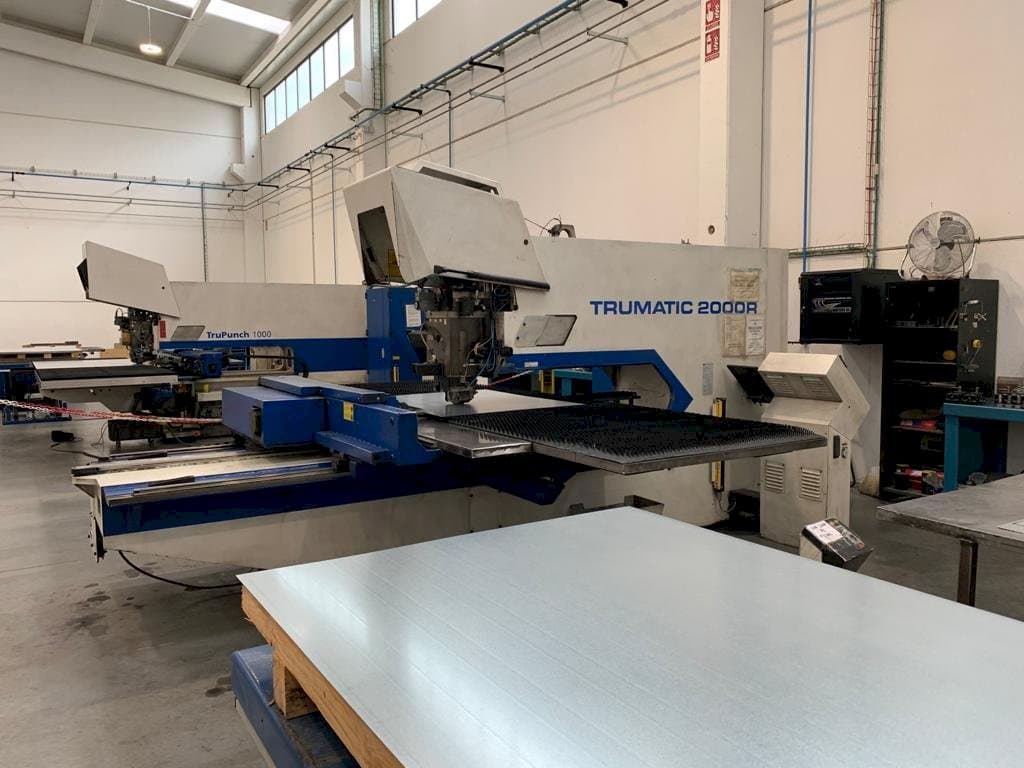 Trumpf Trumatic 2000 R Mašinos vaizdas iš priekio