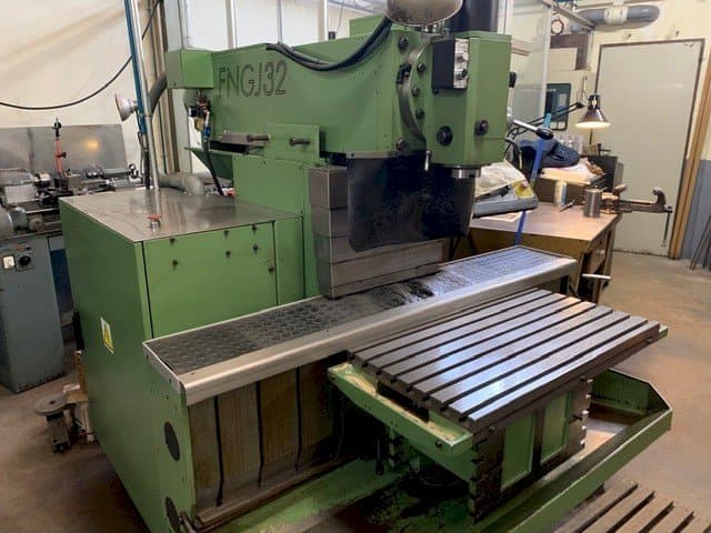 INTOS FNGJ32 Mašinos vaizdas iš priekio