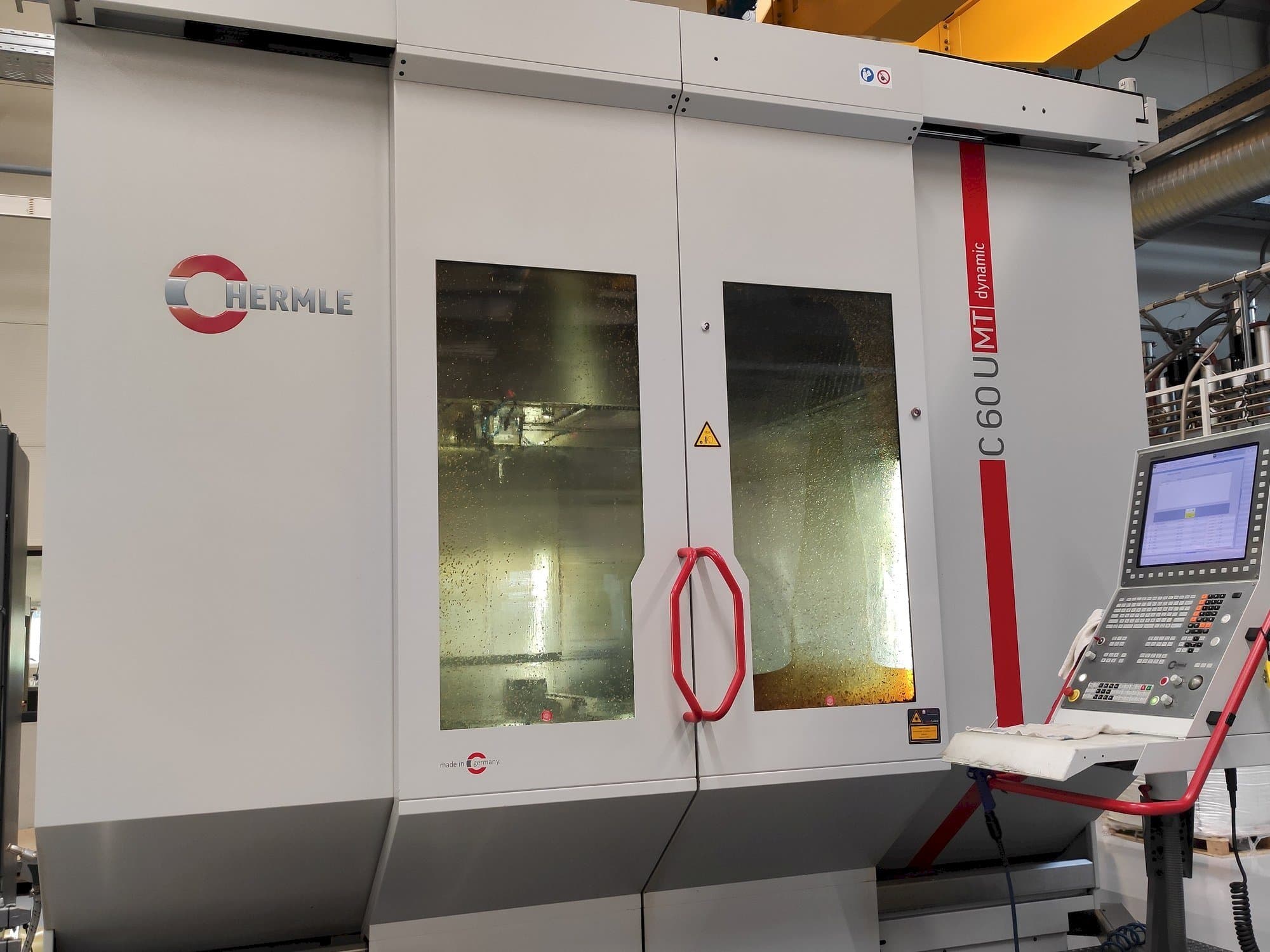 HERMLE C 60 U MT Mašinos vaizdas iš priekio