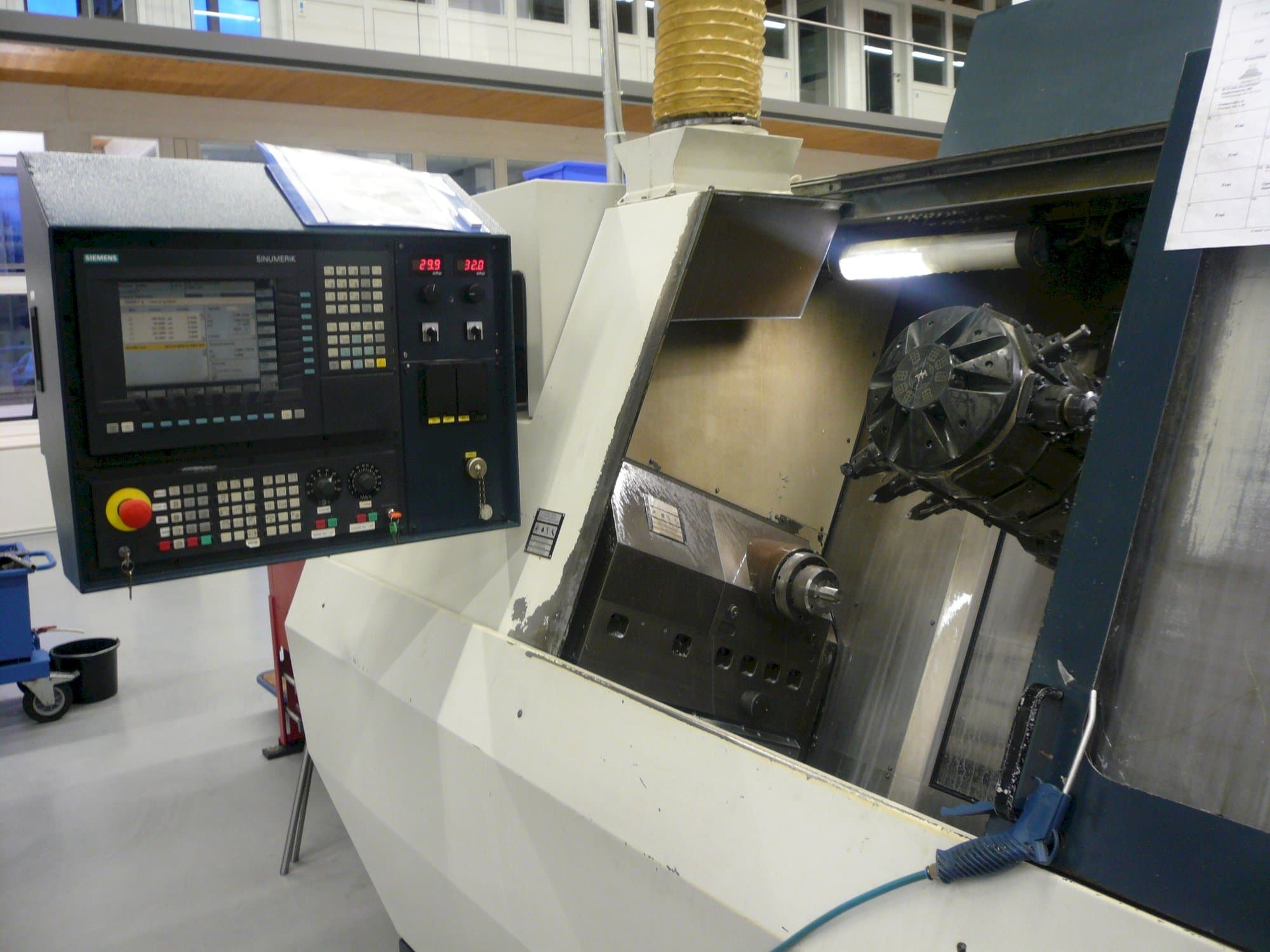 SPINNER TM Mašinos vaizdas iš priekio