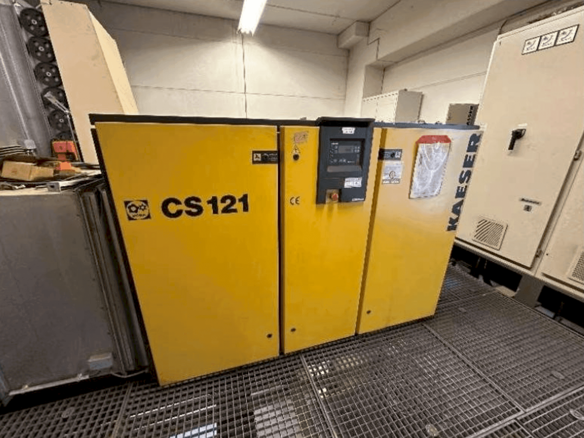 KAESER Compressor System Mašinos vaizdas iš priekio