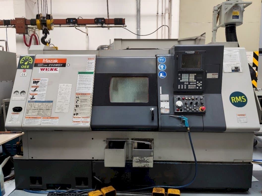 Mazak SQT-250 MSY Mašinos vaizdas iš priekio