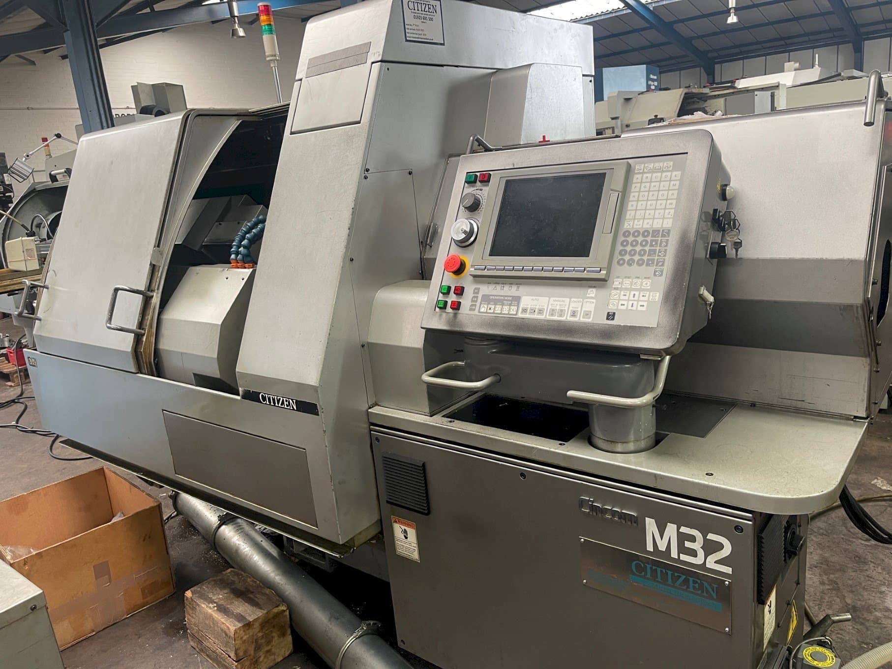 Citizen M-32V Mašinos vaizdas iš priekio