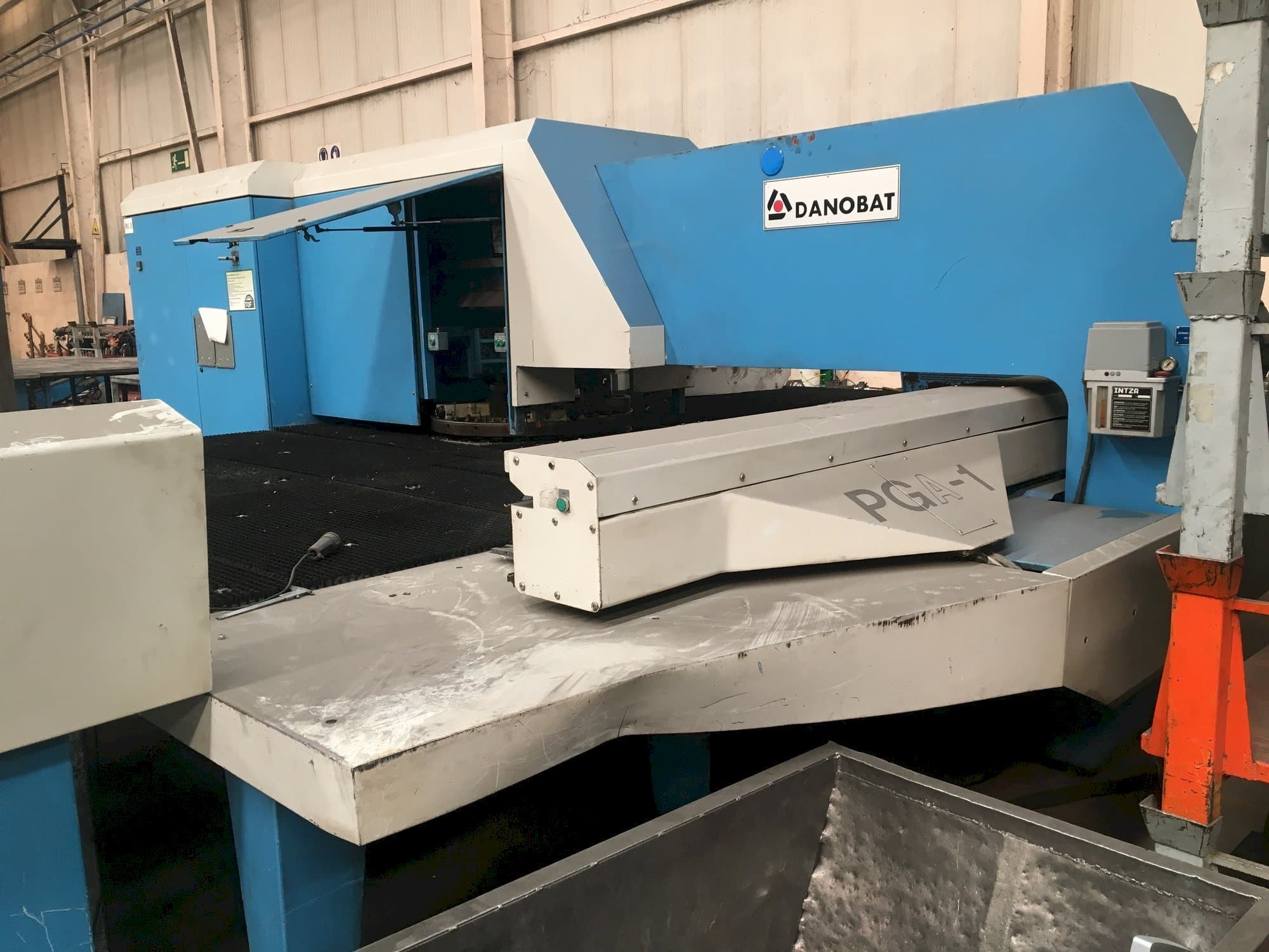 DANOBAT PGA-1 Mašinos vaizdas iš priekio