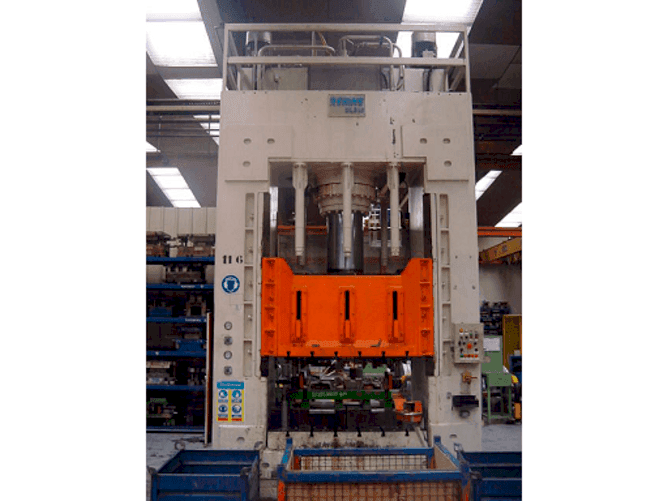 REHINE 91/A300 Mašinos vaizdas iš priekio