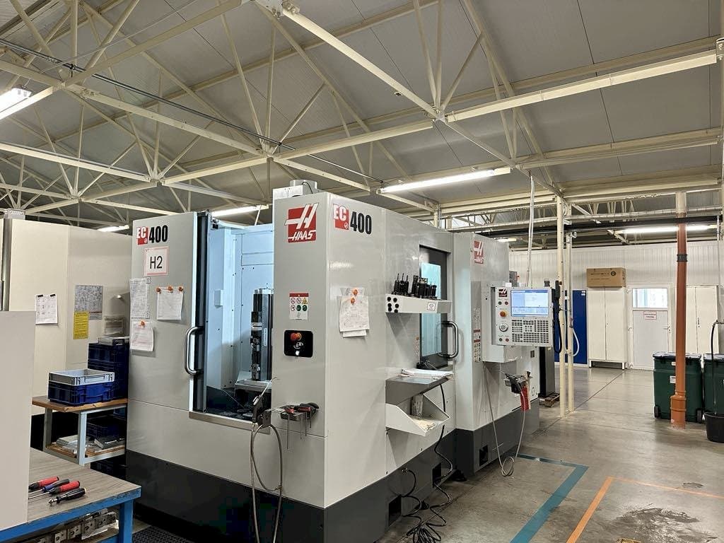 HAAS EC-400 Mašinos vaizdas iš priekio
