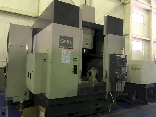 SNK Nissin Mašinos vaizdas iš priekio