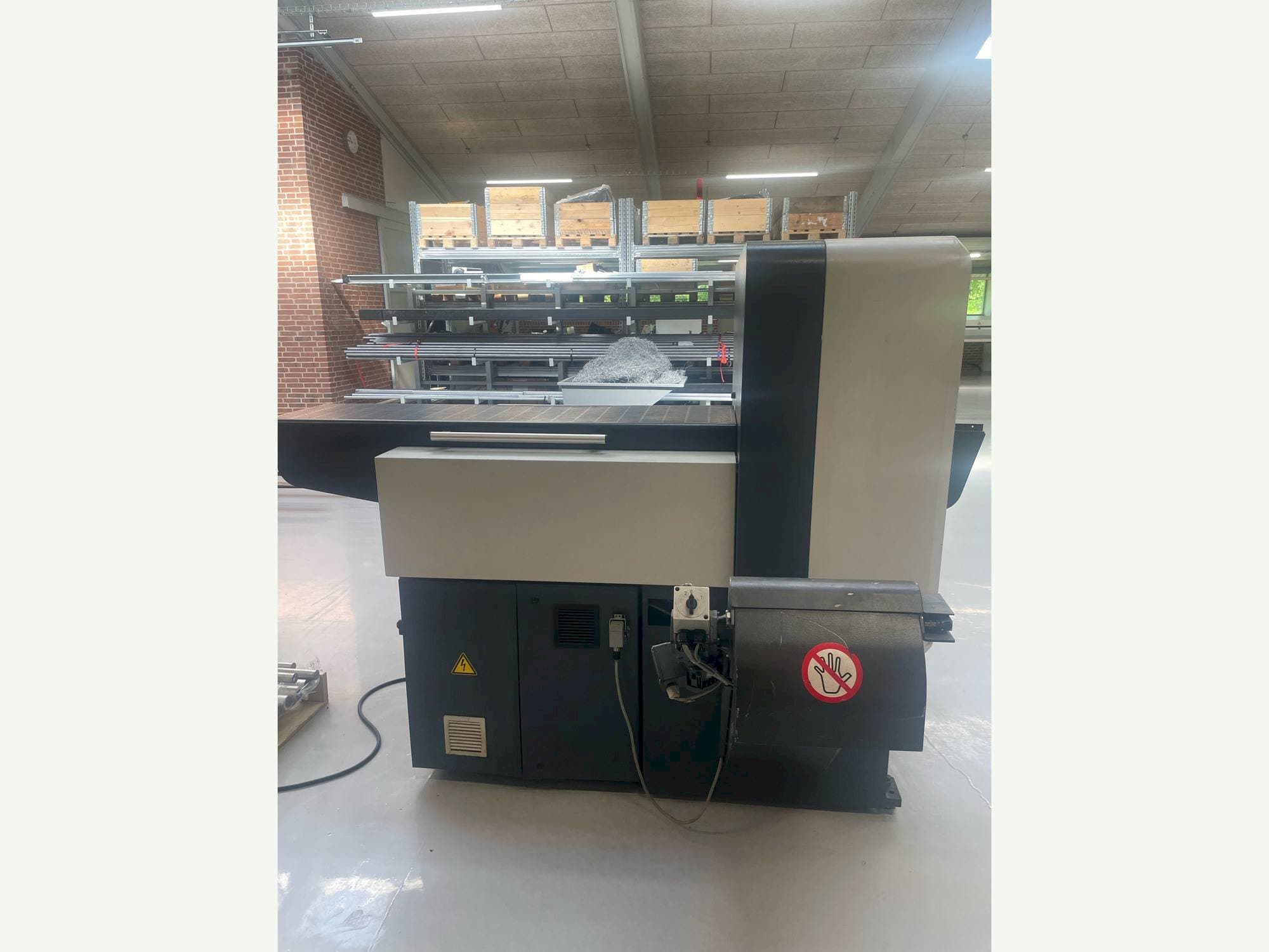 KASTO Verto A2 Mašinos vaizdas iš priekio