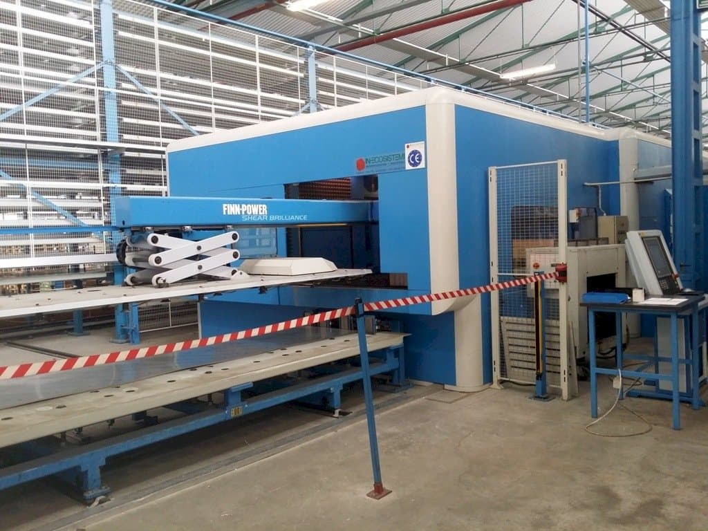 Finn-Power SB8 Mašinos vaizdas iš priekio