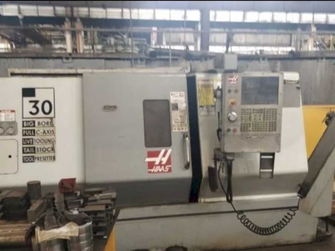 HAAS SL-30BTHE Mašinos vaizdas iš priekio