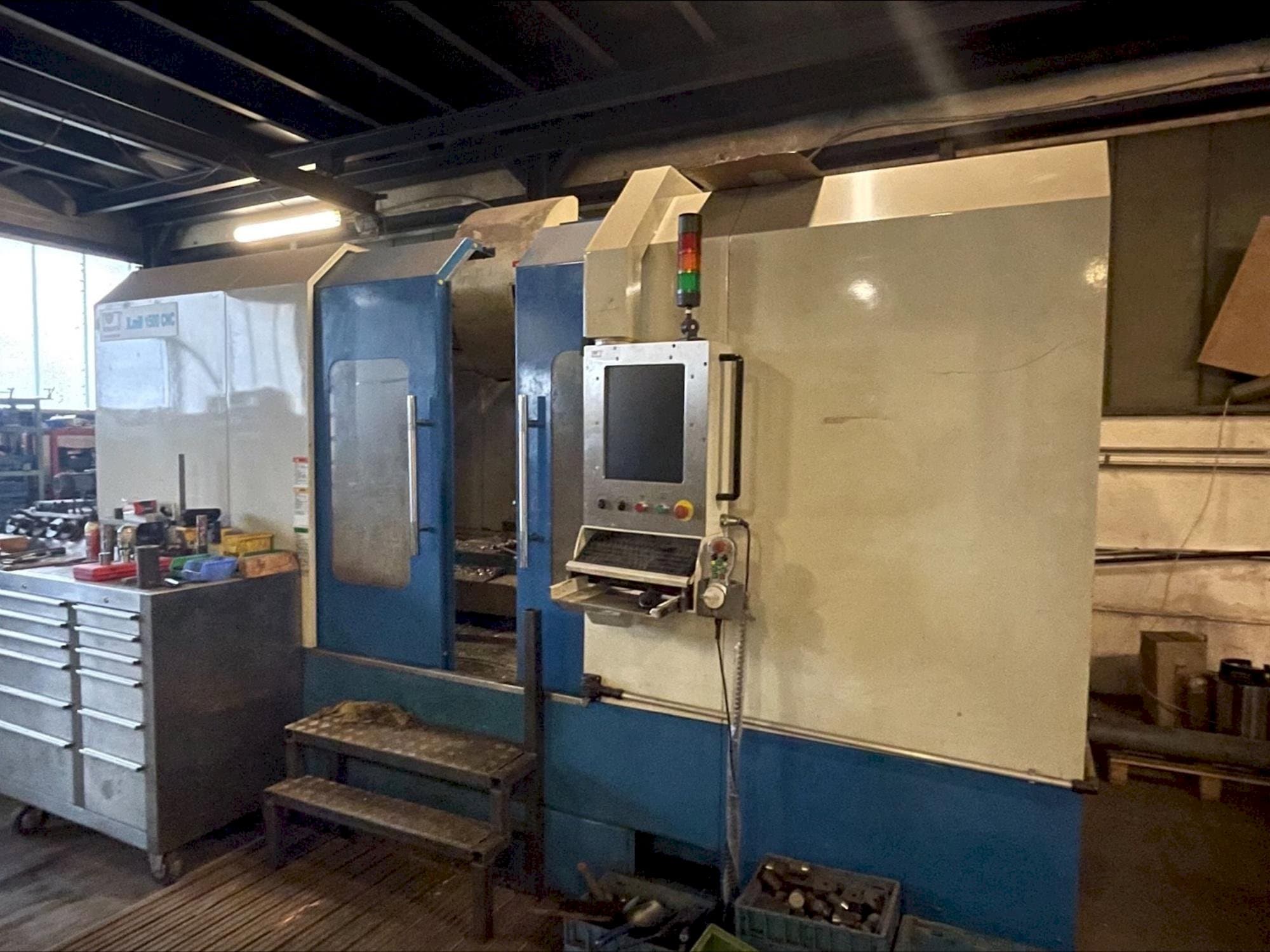 KNUTH LL 1500 CNC Mašinos vaizdas iš priekio