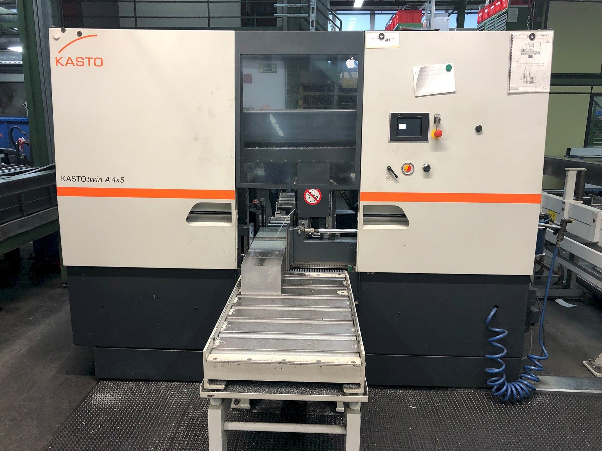 KASTO Twin A4x5 Mašinos vaizdas iš priekio
