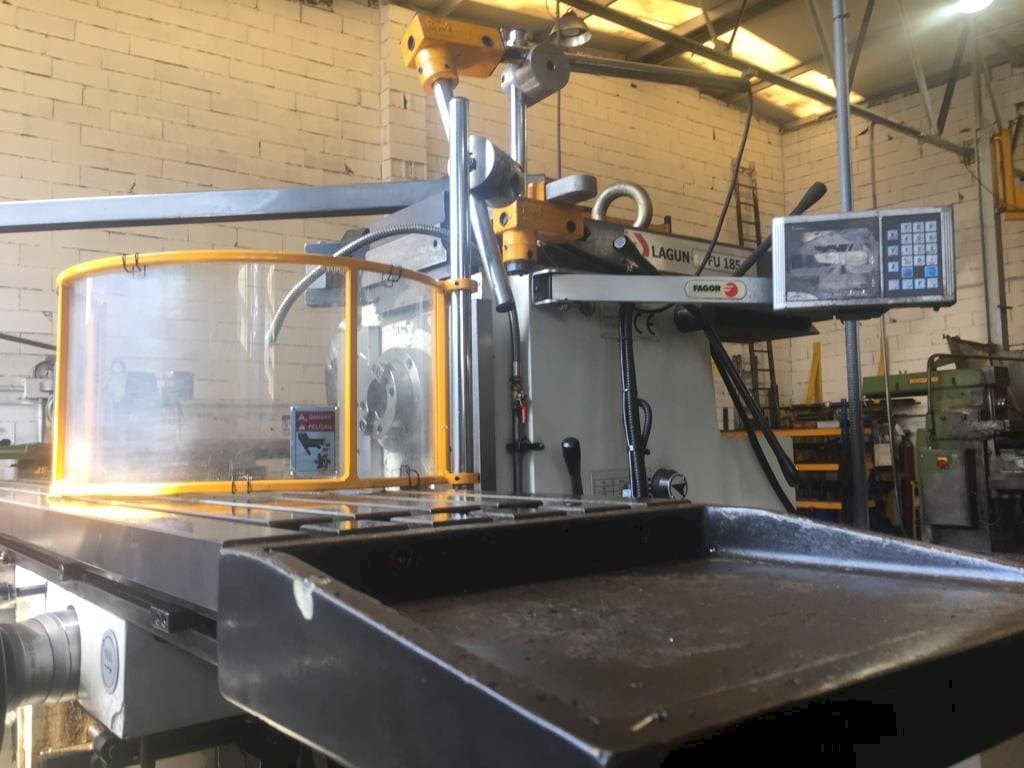 LAGUN FU-185 Mašinos vaizdas iš priekio