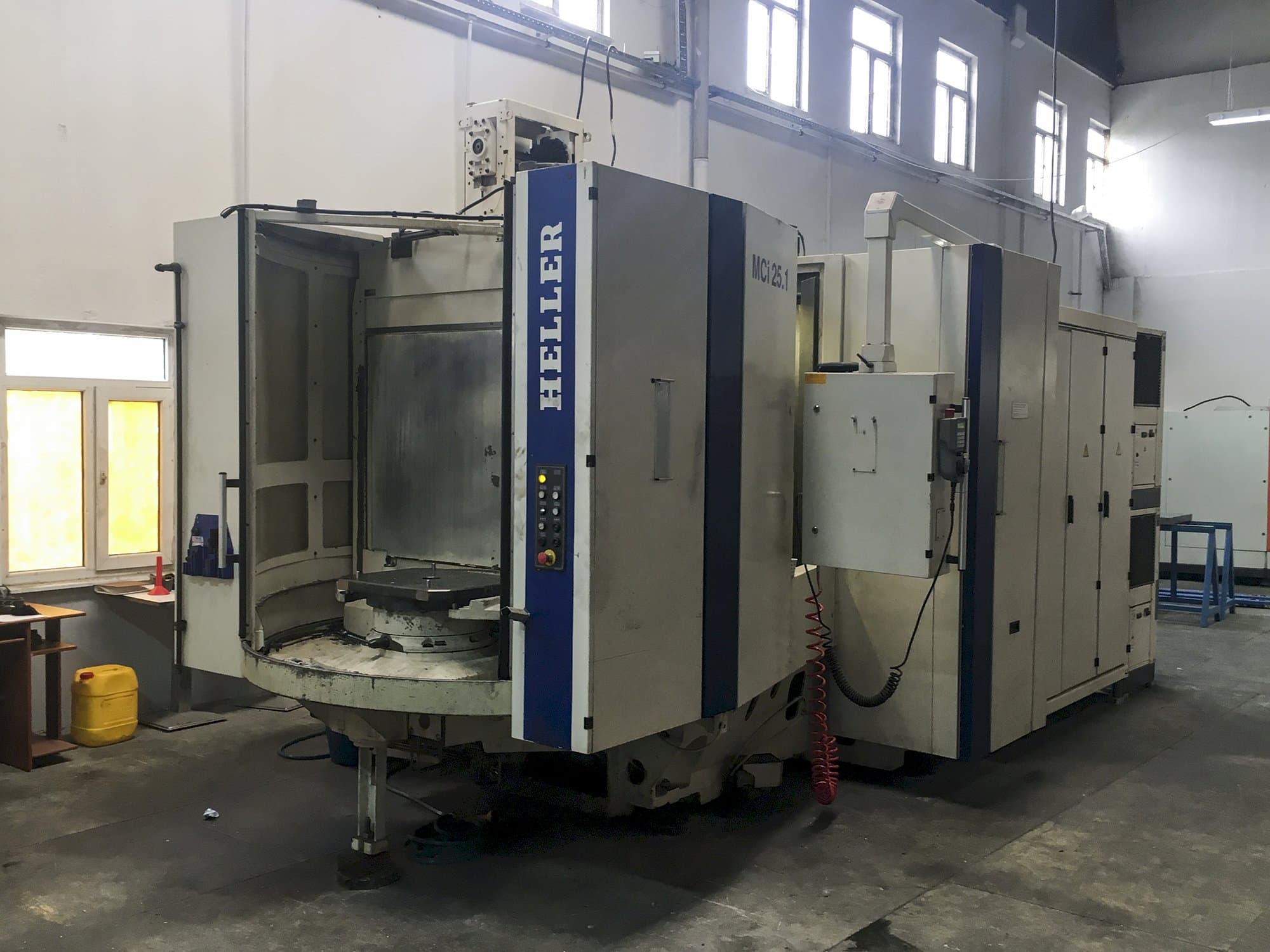 HELLER MCi 25 Mašinos kairės pusės vaizdas