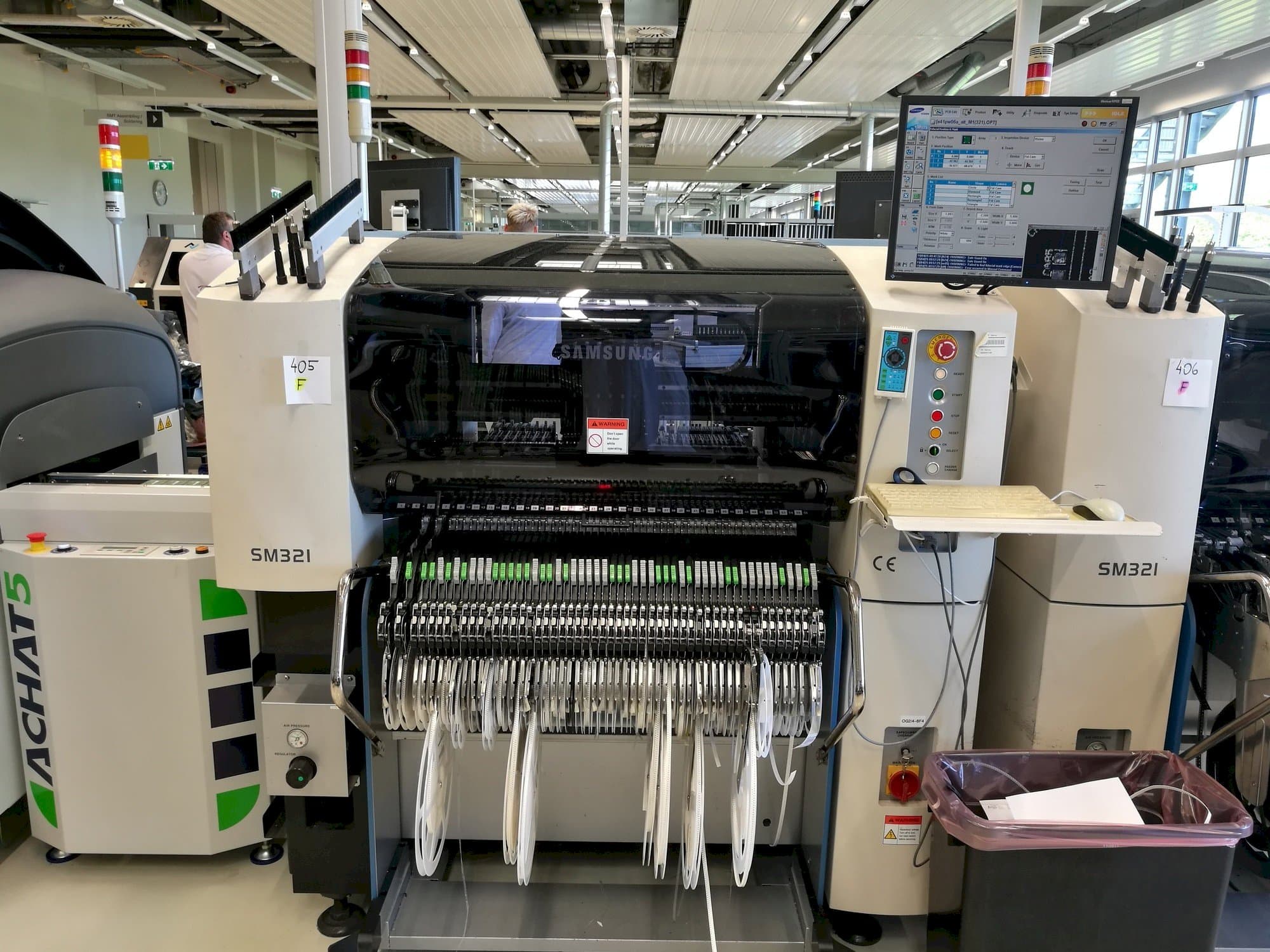 Samsung SM 321 Mašinos vaizdas iš priekio