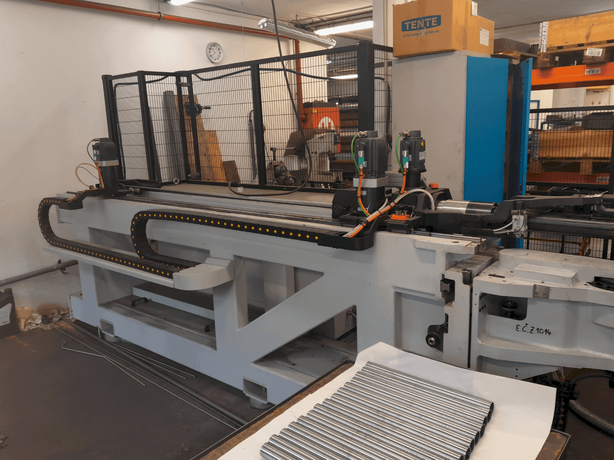 BLM ELECT 40 Mašinos vaizdas iš priekio