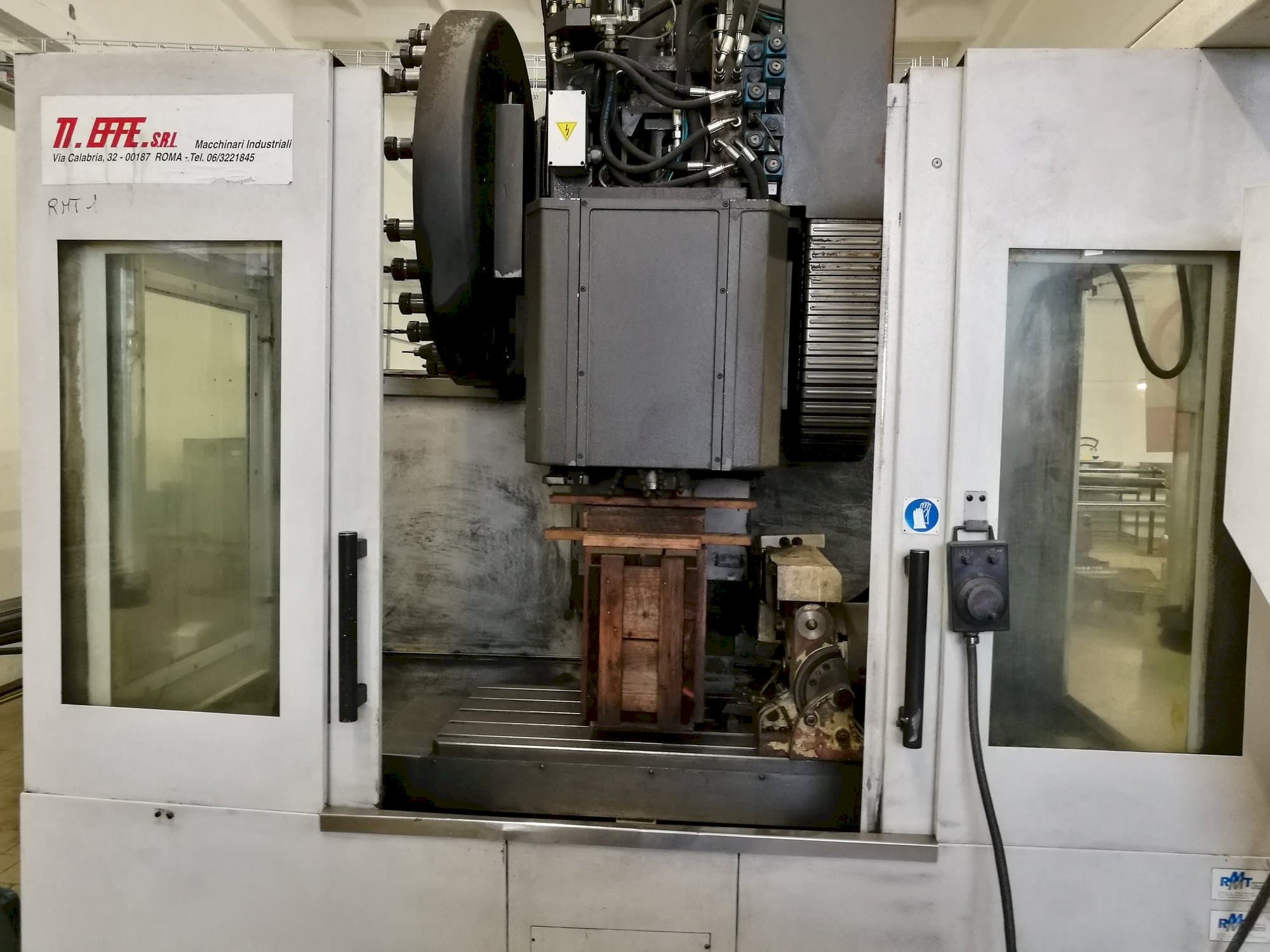 RMT Kompakt 8 Mašinos vaizdas iš priekio