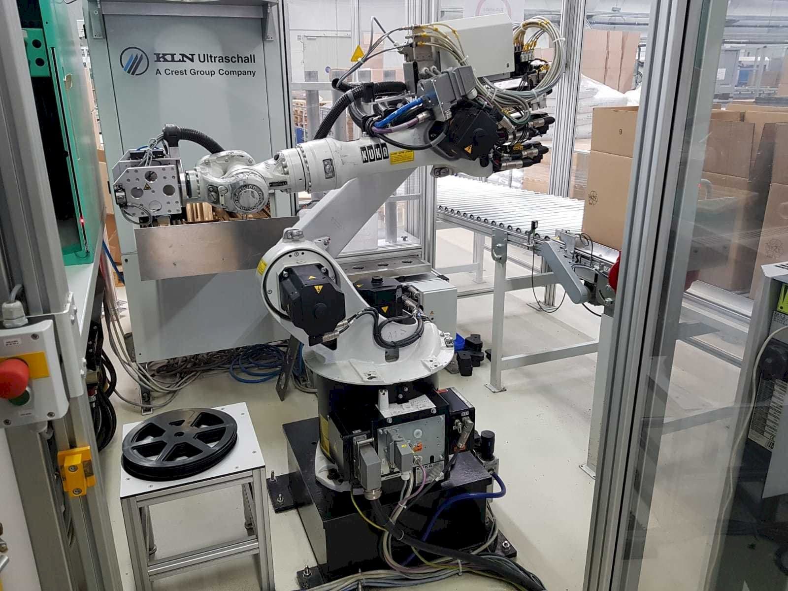 KUKA KR 16 Mašinos vaizdas iš priekio