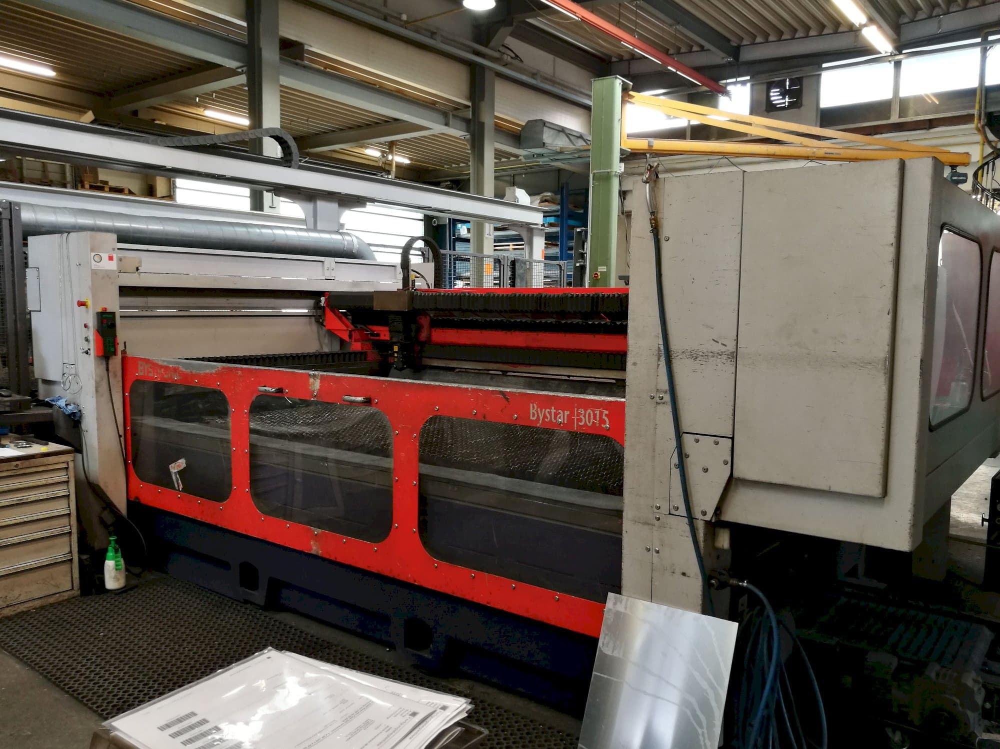 Bystronic Bystar 3015 Mašinos dešinės pusės vaizdas