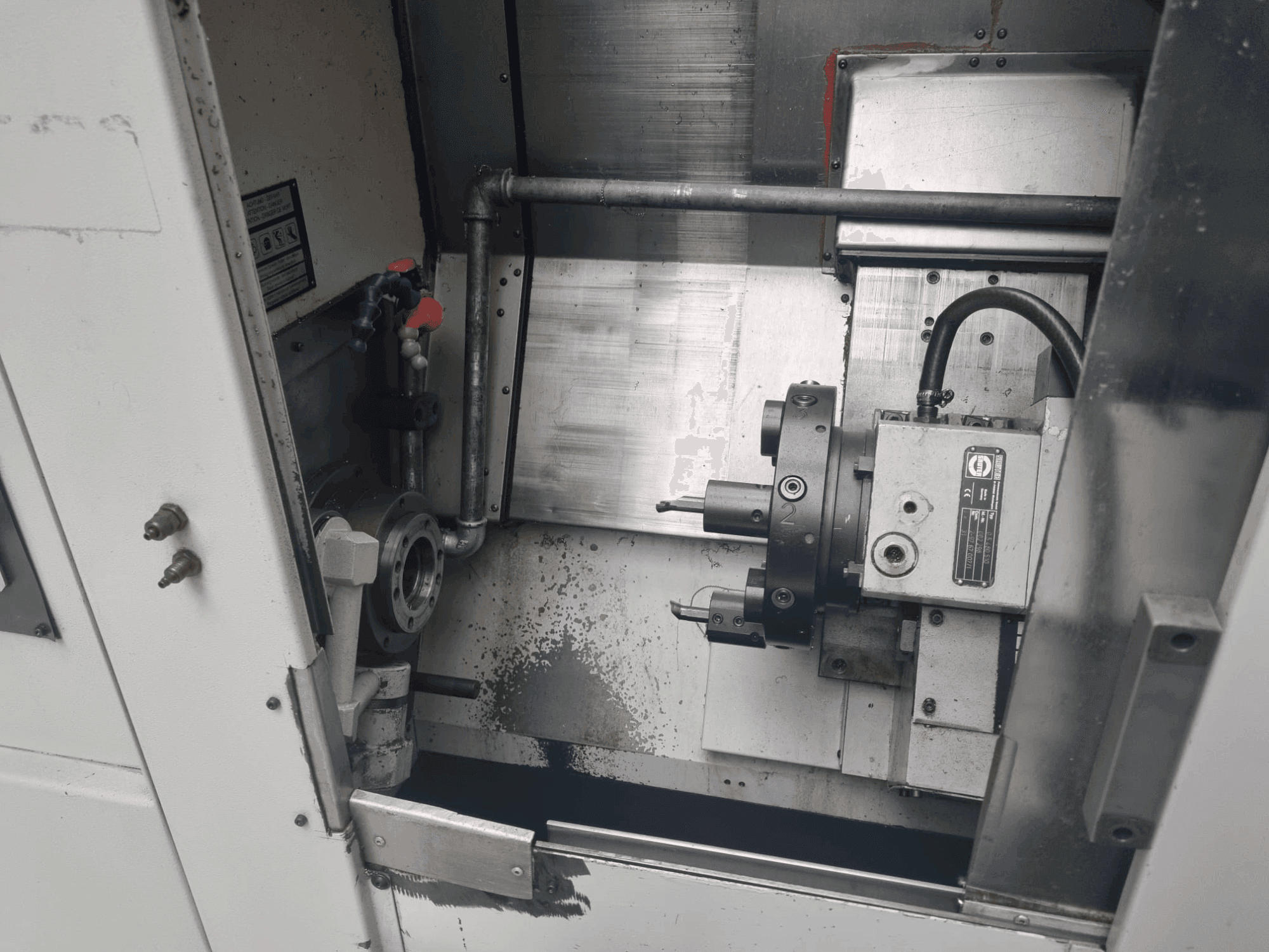 SPINNER TC-32MC Mašinos vaizdas iš priekio