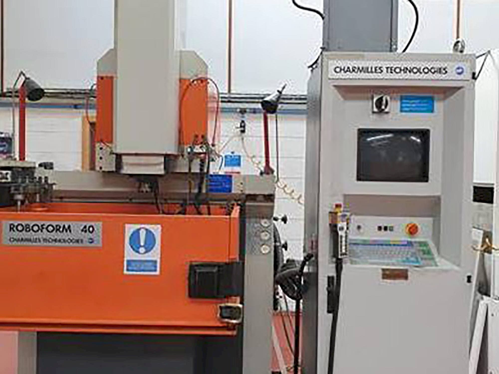 CHARMILLES Roboform 40 Mašinos vaizdas iš priekio