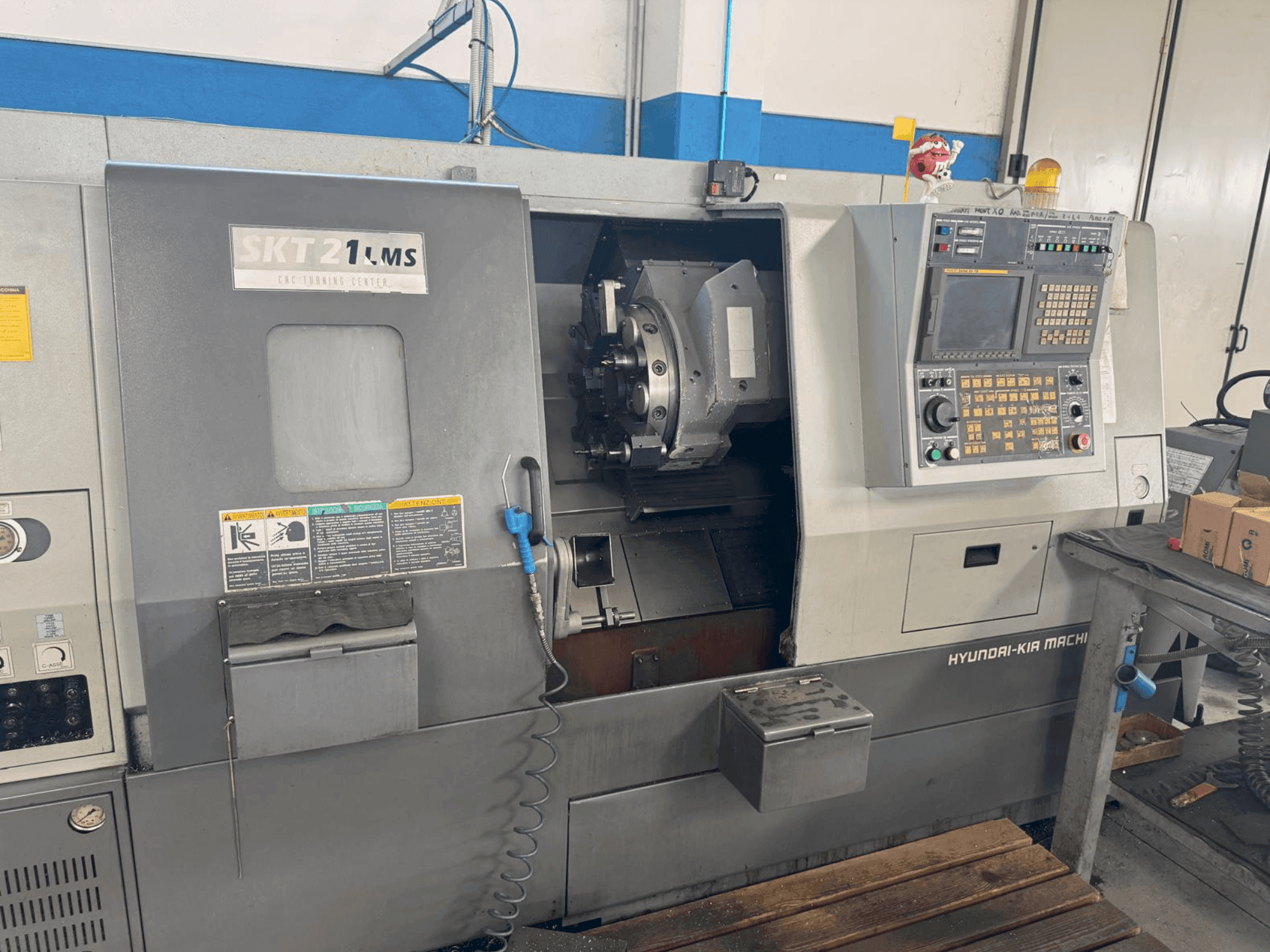 HYUNDAI KIA SKT 21 LMS Mašinos vaizdas iš priekio