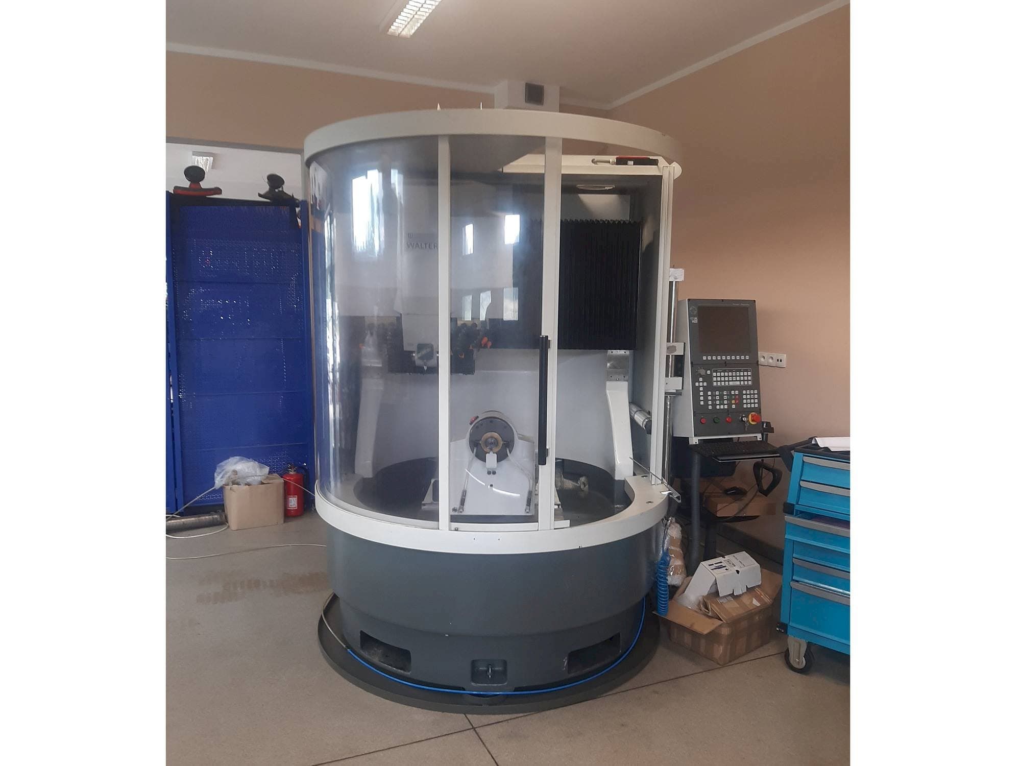 Walter  Mašinos vaizdas iš priekio