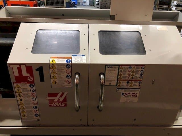 HAAS TL-1 Mašinos vaizdas iš priekio