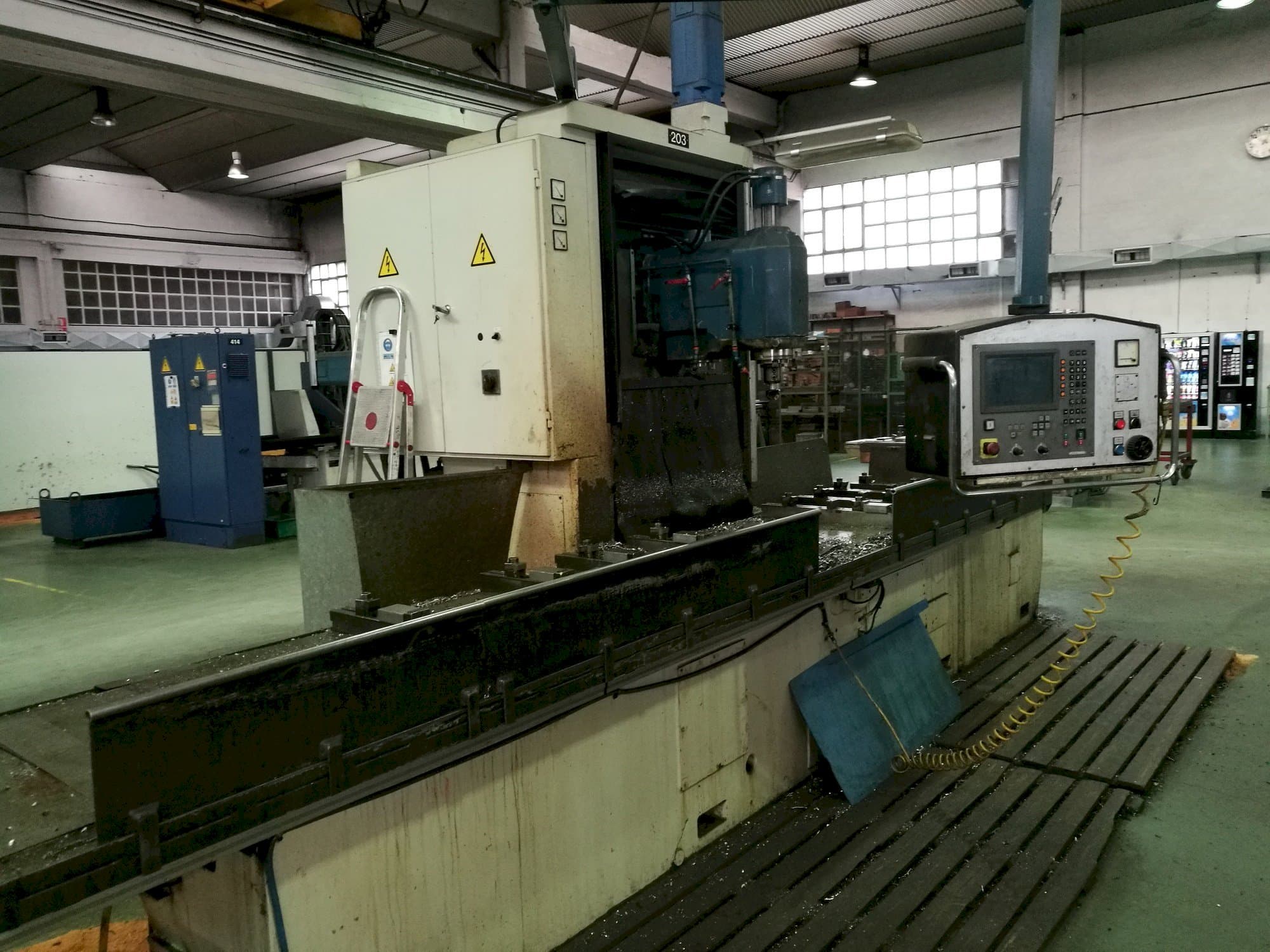 Correa A-20/44 Mašinos vaizdas iš kairės pusės