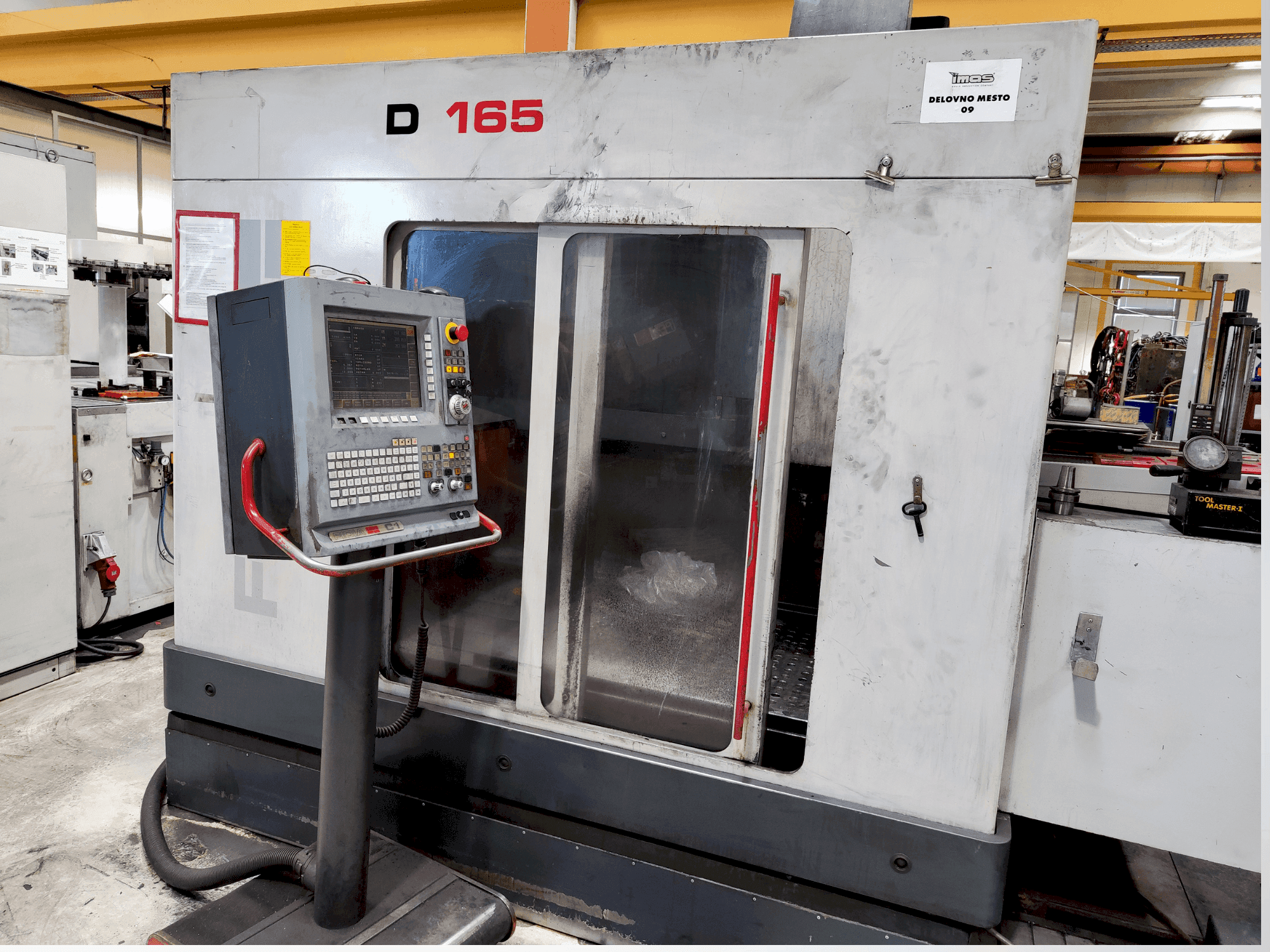 Fidia D165 3A Mašinos vaizdas iš priekio